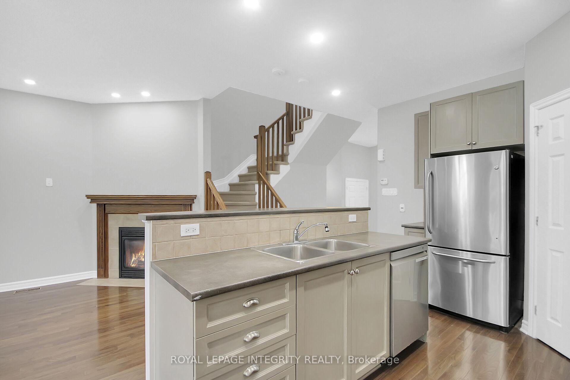 Photo 14 of 105 Shepody Circle, Ottawa, Blossom Park/Kemp Park/Findlay Creek — HOMEH