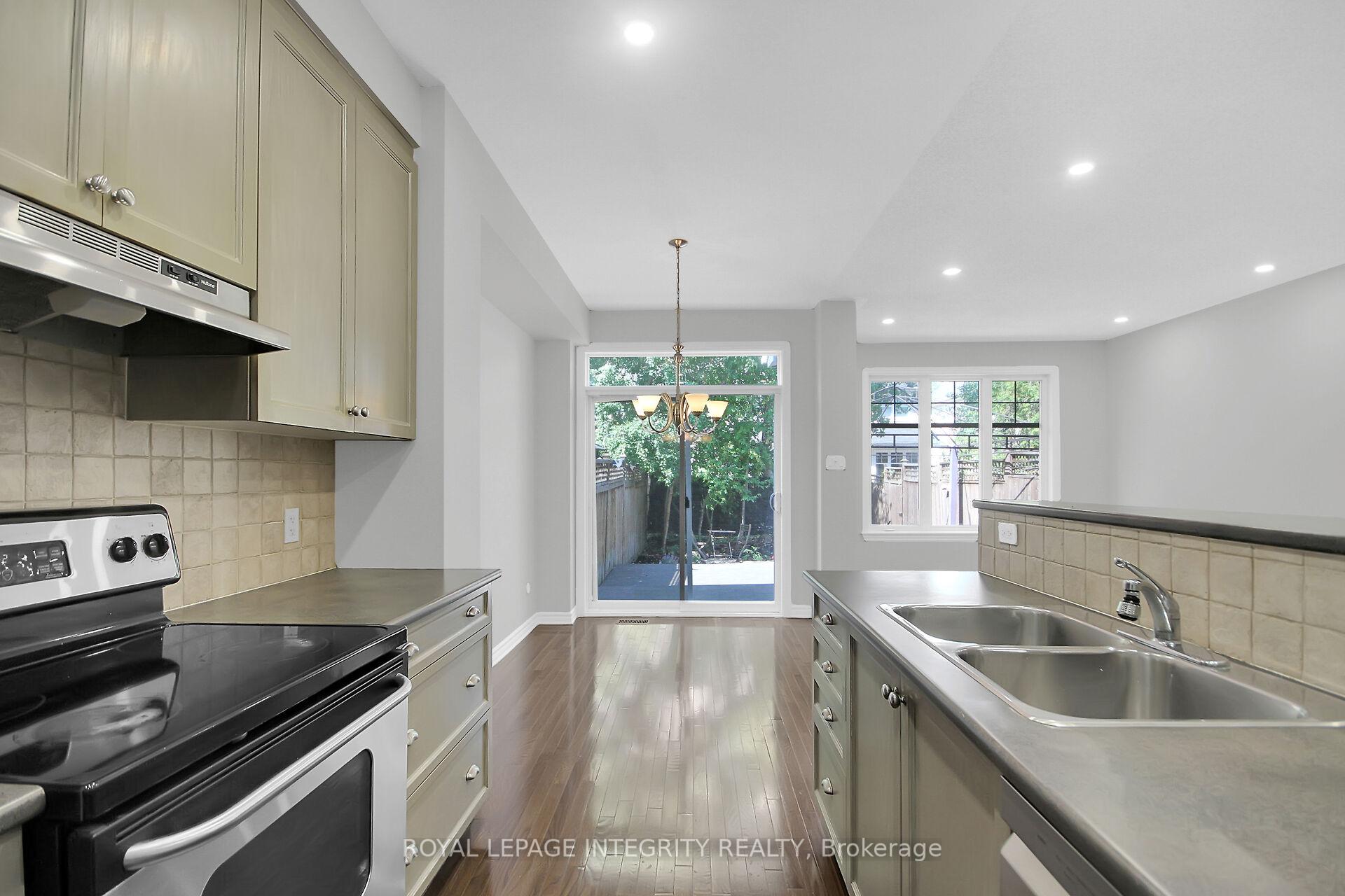Photo 16 of 105 Shepody Circle, Ottawa, Blossom Park/Kemp Park/Findlay Creek — HOMEH