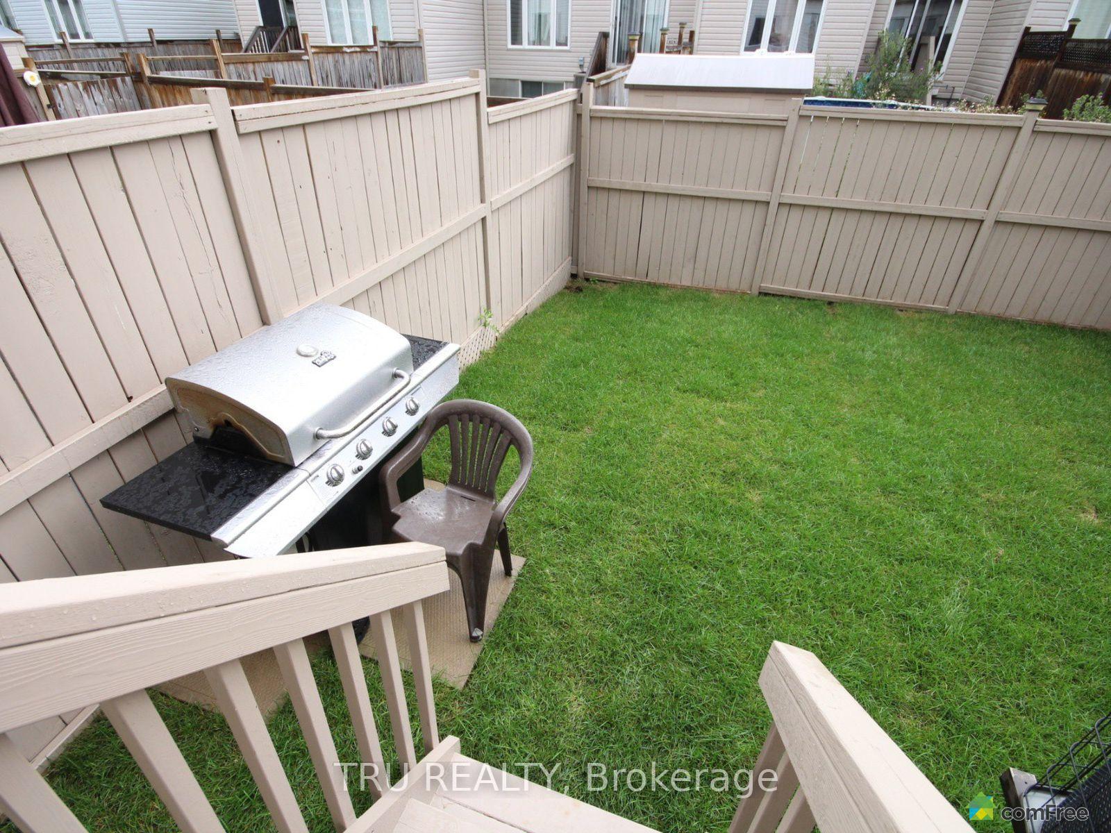 Photo 16 of 226 Lamplighters Drive, Ottawa, Barrhaven - Cedargrove/Fraserdale — HOMEH