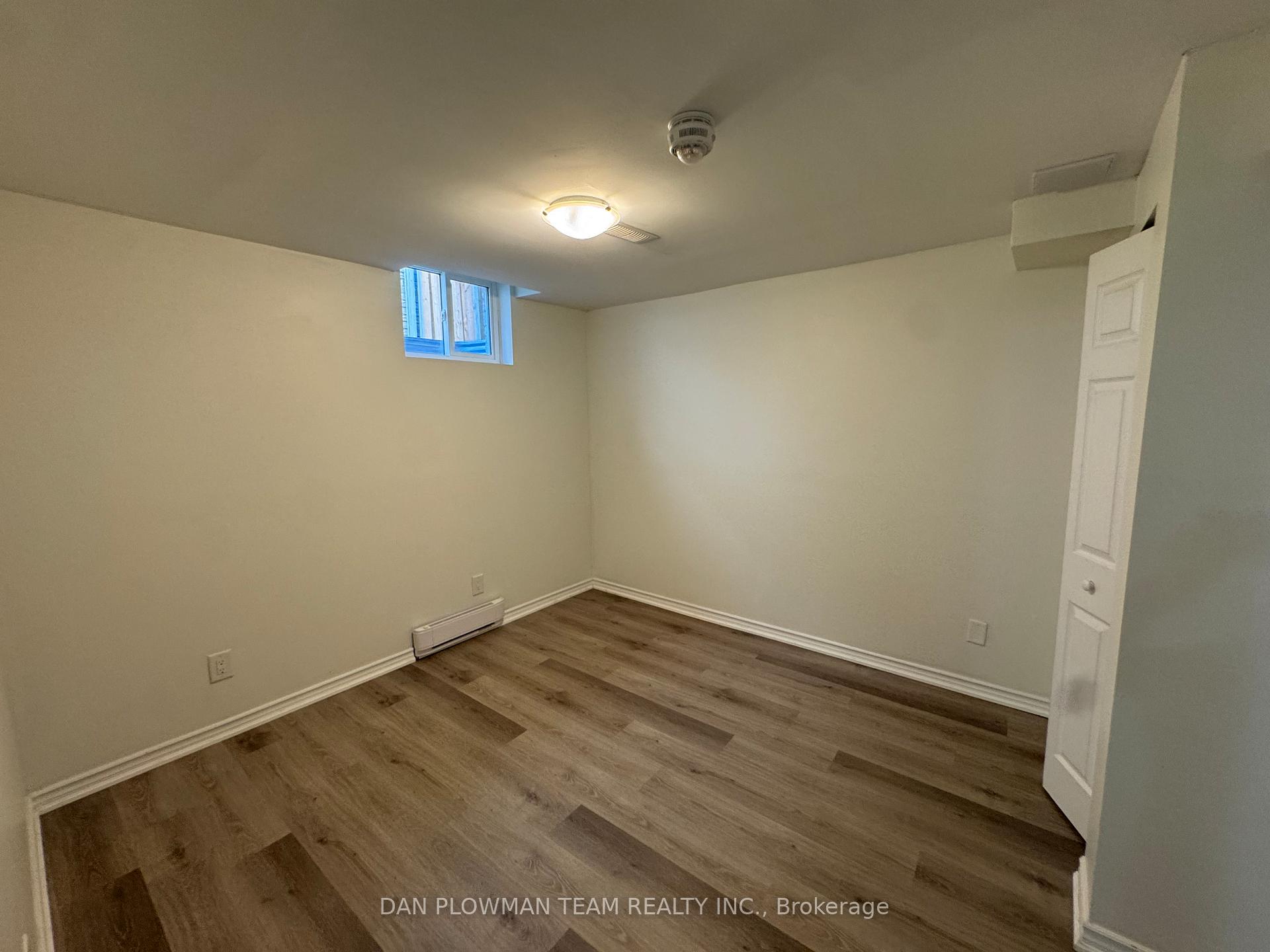 Photo 10 of 37 Wood Drive, Whitby, Blue Grass Meadows — HOMEH