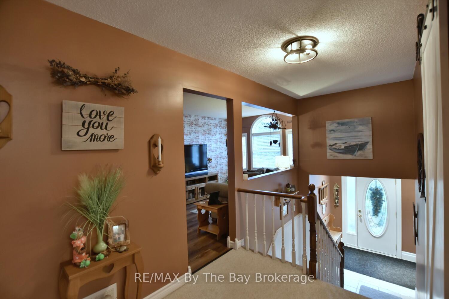 Photo 4 of 97 Glen Eton Road, Wasaga Beach — HOMEH