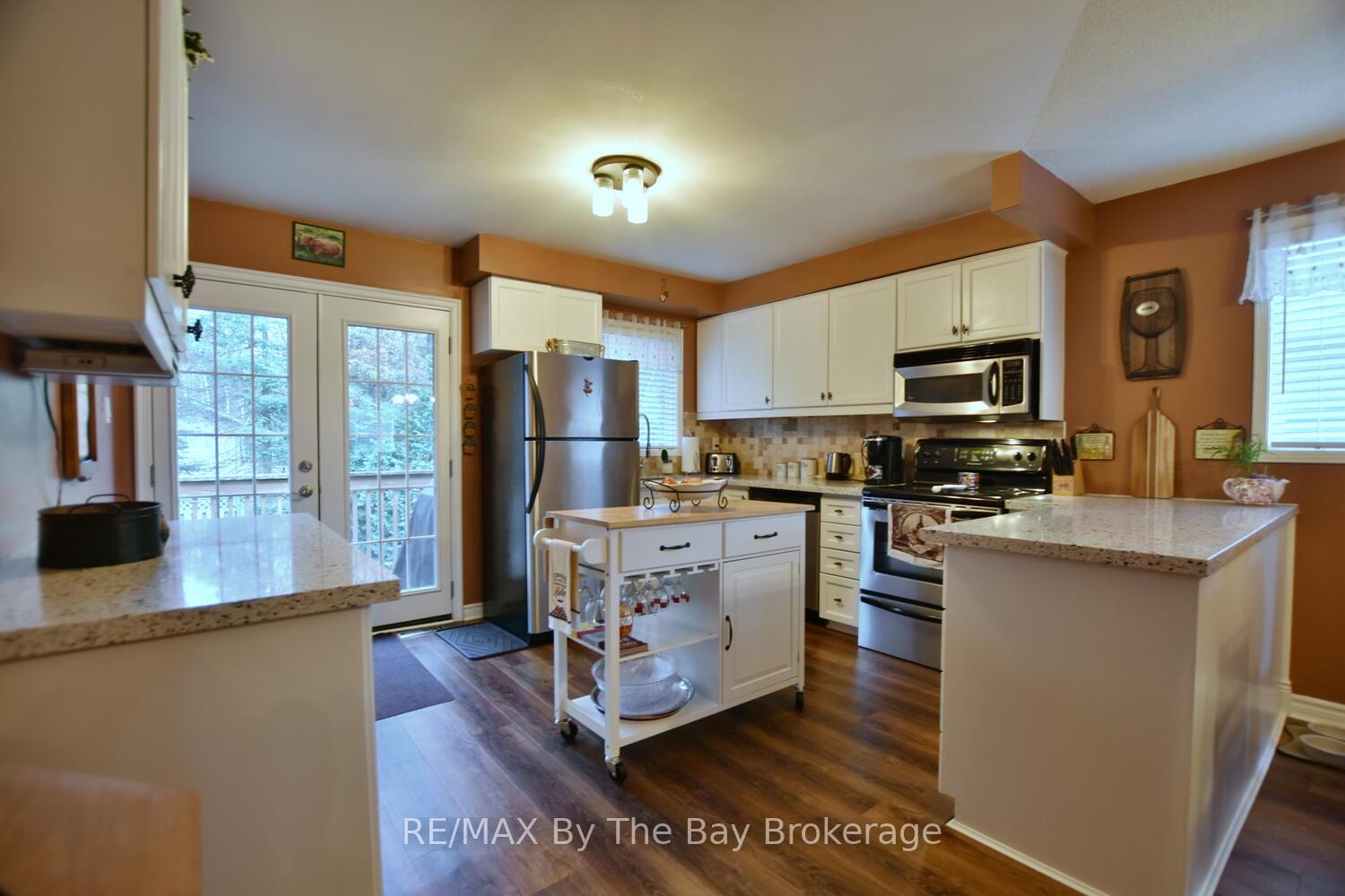 Photo 9 of 97 Glen Eton Road, Wasaga Beach — HOMEH