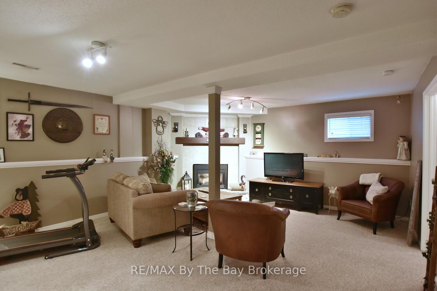 Photo 18 of 97 Glen Eton Road, Wasaga Beach — HOMEH