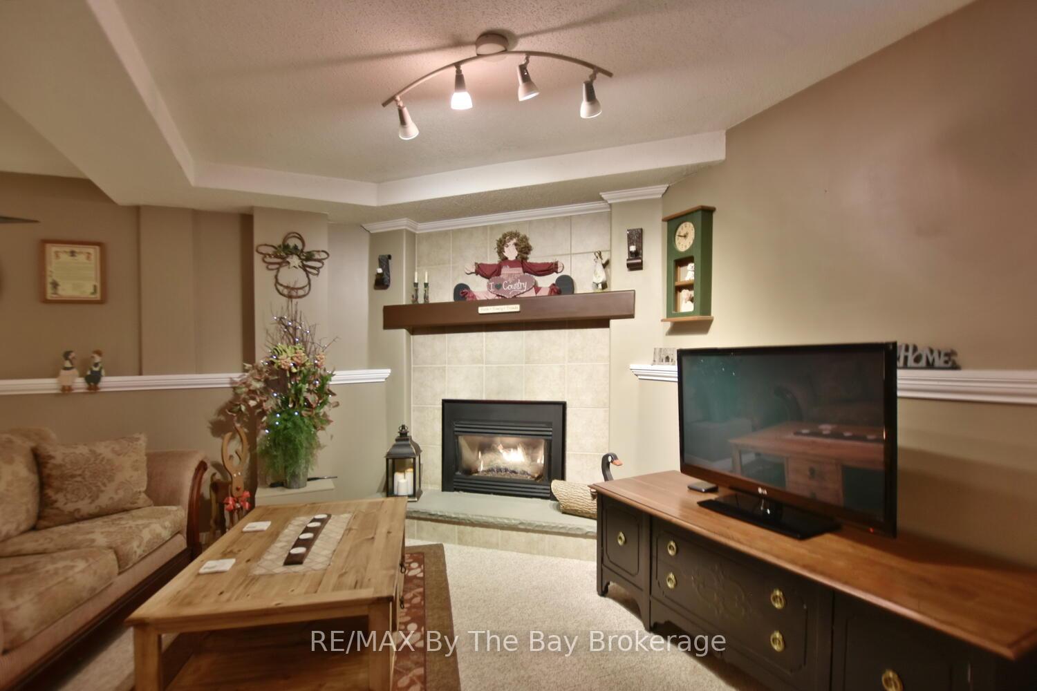 Photo 19 of 97 Glen Eton Road, Wasaga Beach — HOMEH