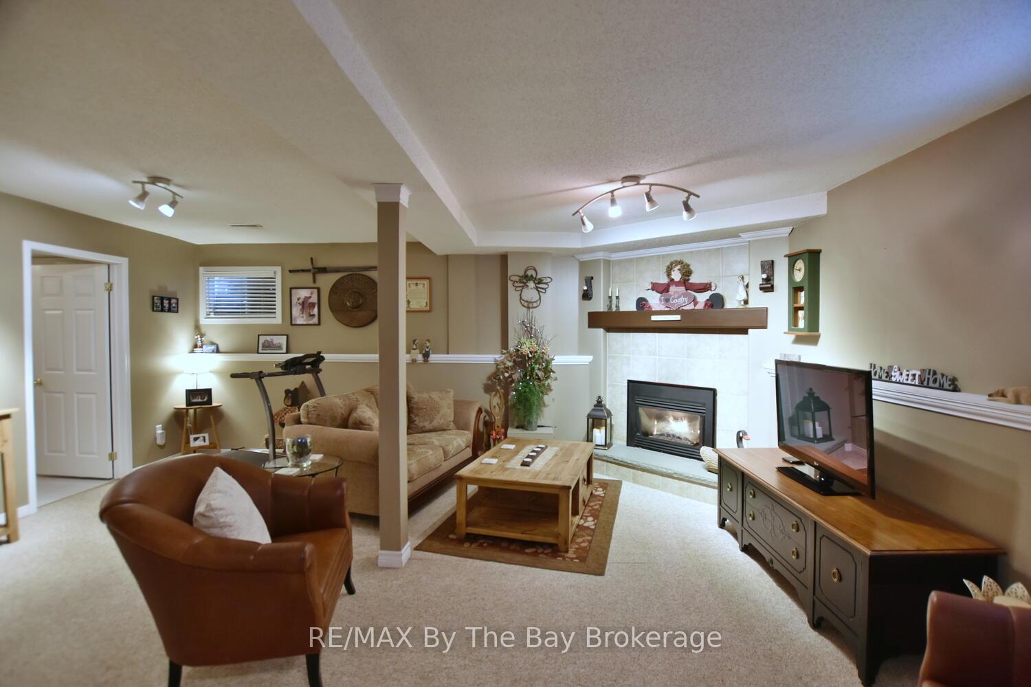 Photo 20 of 97 Glen Eton Road, Wasaga Beach — HOMEH