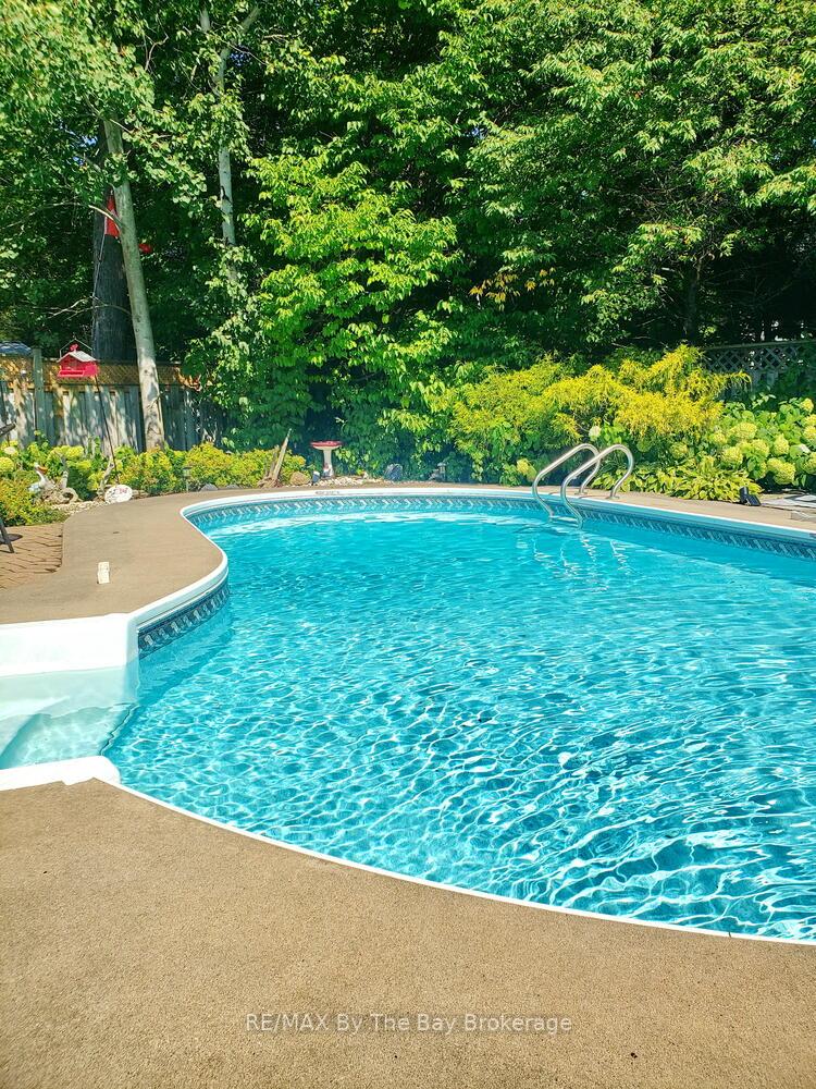 Photo 31 of 97 Glen Eton Road, Wasaga Beach — HOMEH