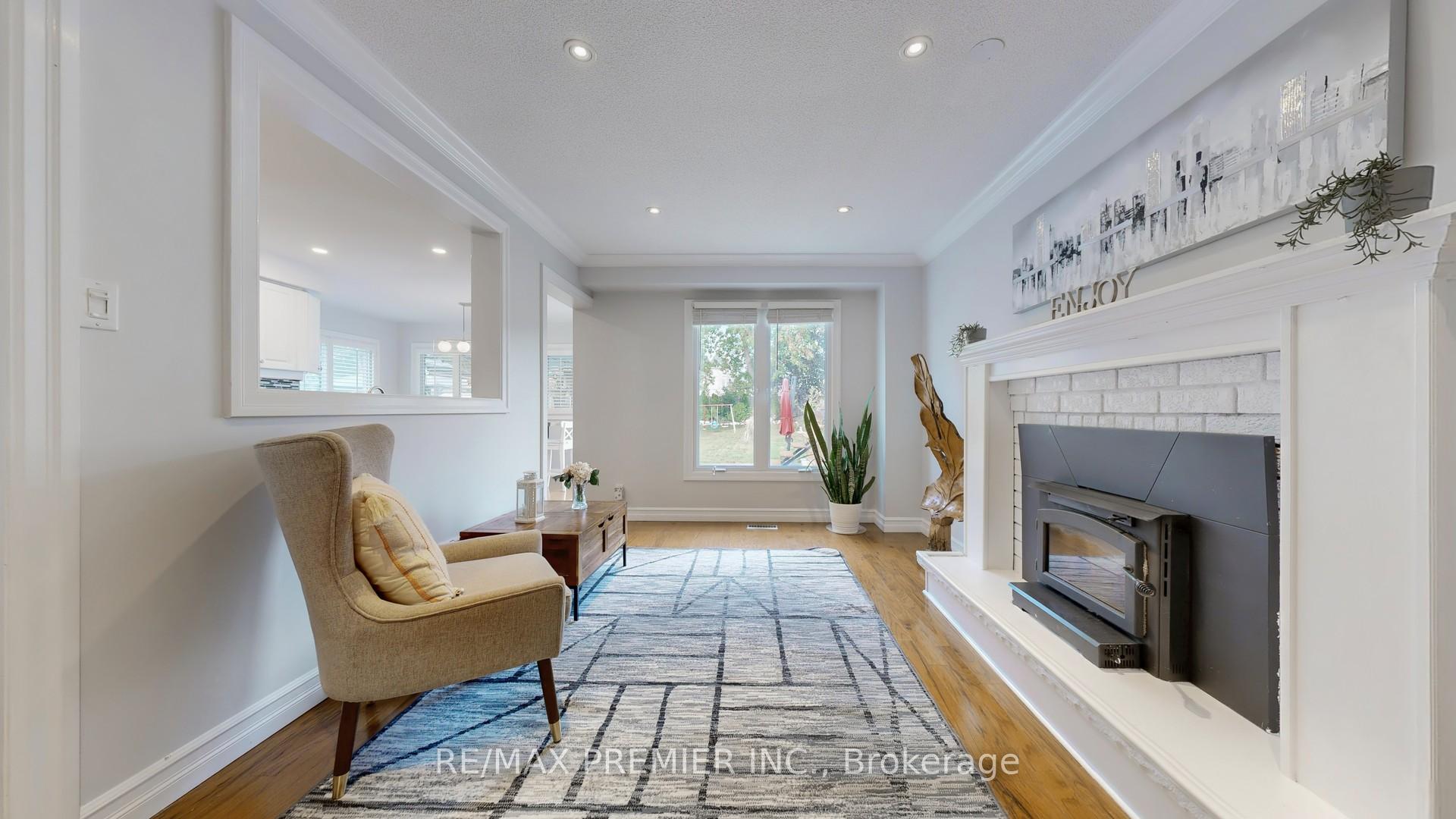 Photo 8 of 40 Stafford Crescent, Whitby, Blue Grass Meadows — HOMEH