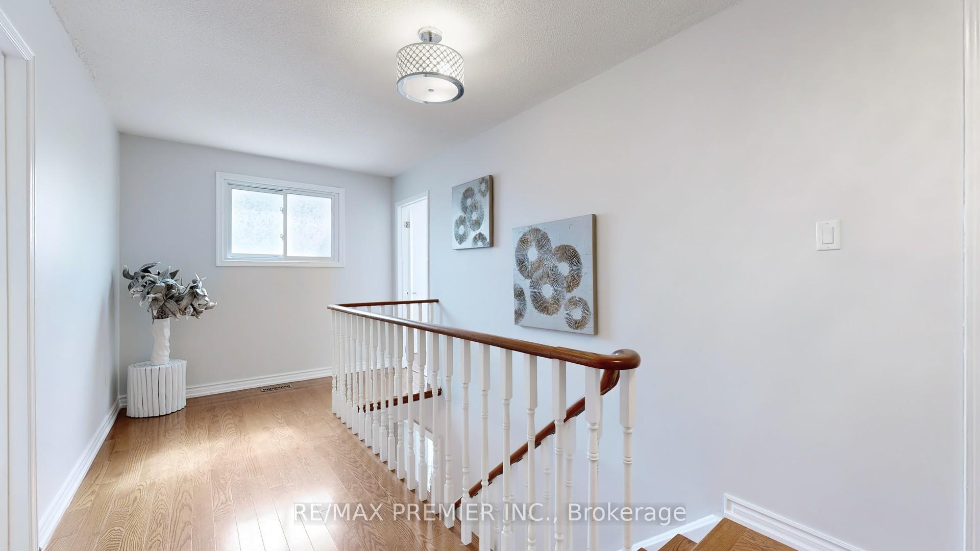 Photo 17 of 40 Stafford Crescent, Whitby, Blue Grass Meadows — HOMEH