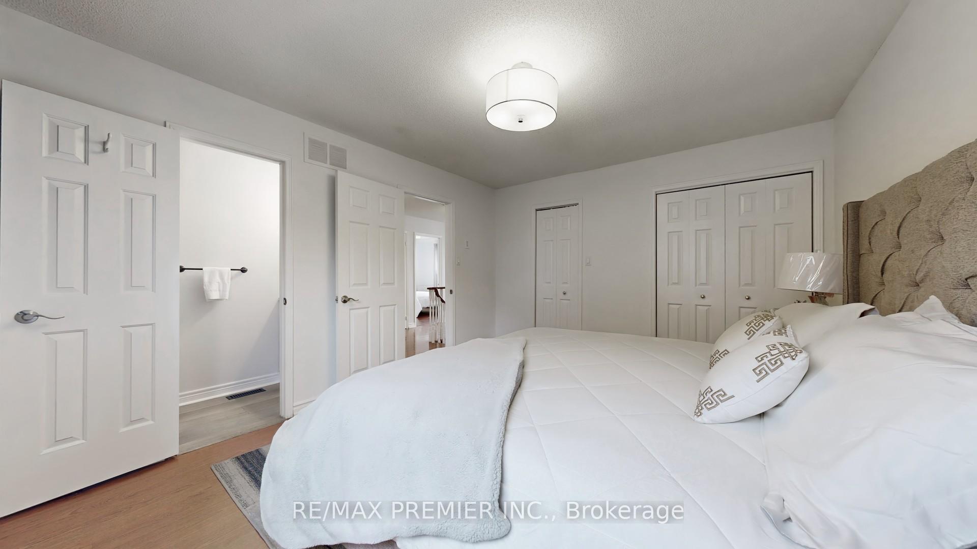 Photo 19 of 40 Stafford Crescent, Whitby, Blue Grass Meadows — HOMEH