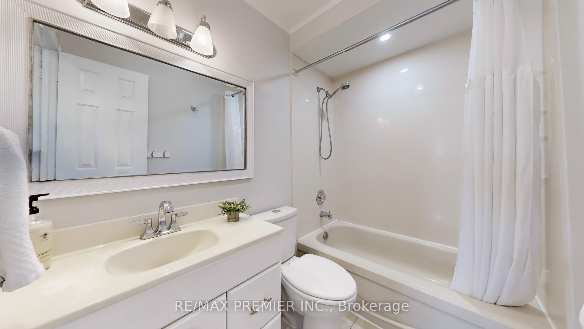 Photo 27 of 40 Stafford Crescent, Whitby, Blue Grass Meadows — HOMEH