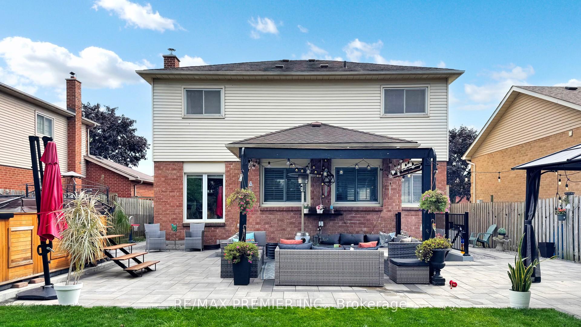 Photo 34 of 40 Stafford Crescent, Whitby, Blue Grass Meadows — HOMEH