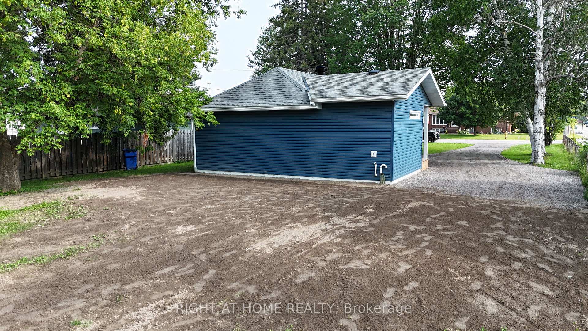 Photo 4 of 187 Russell Street, West Nipissing, Sturgeon Falls — HOMEH