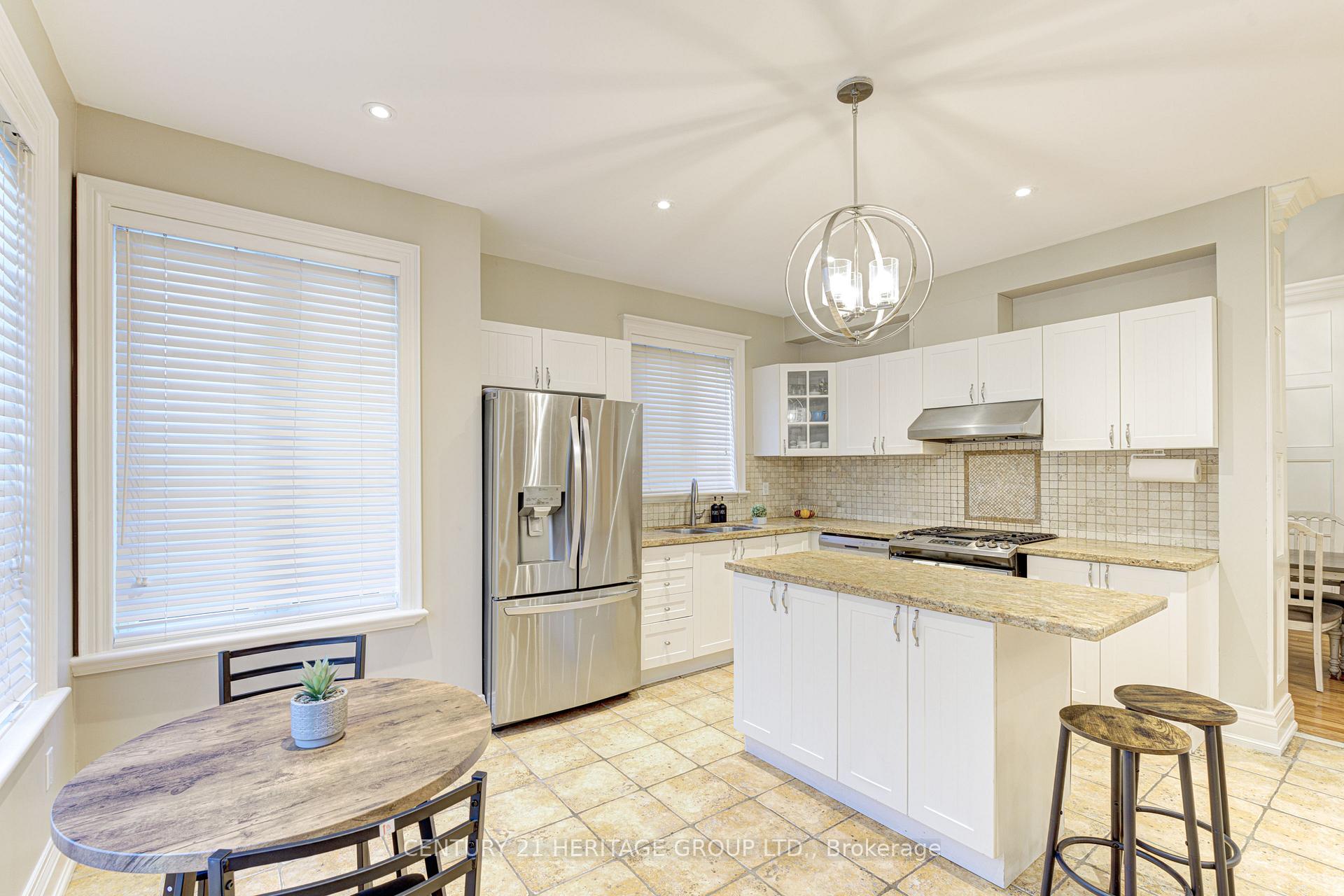 Photo 8 of 530 Vellore Woods Boulevard, Vaughan, Vellore Village — HOMEH