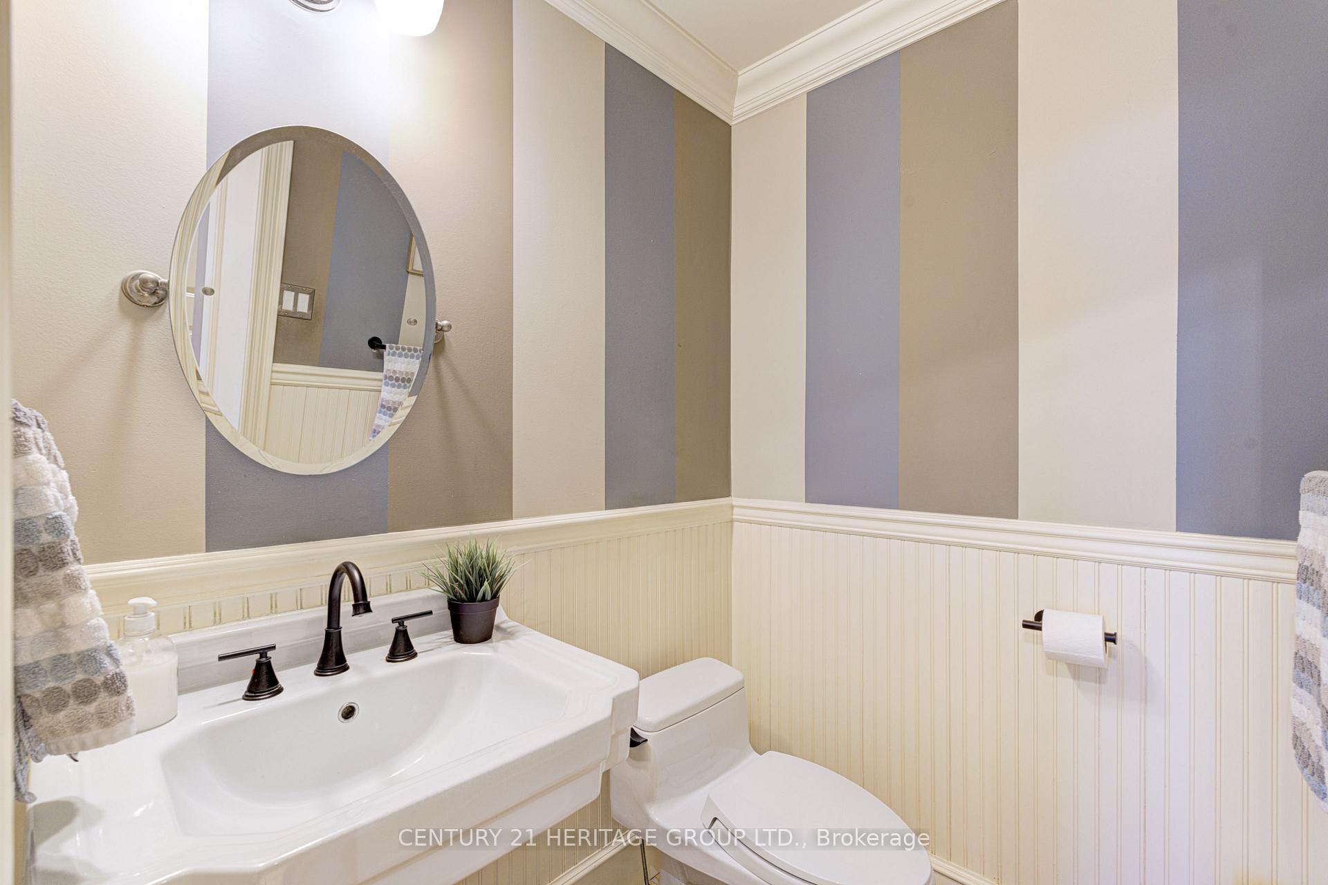 Photo 10 of 530 Vellore Woods Boulevard, Vaughan, Vellore Village — HOMEH