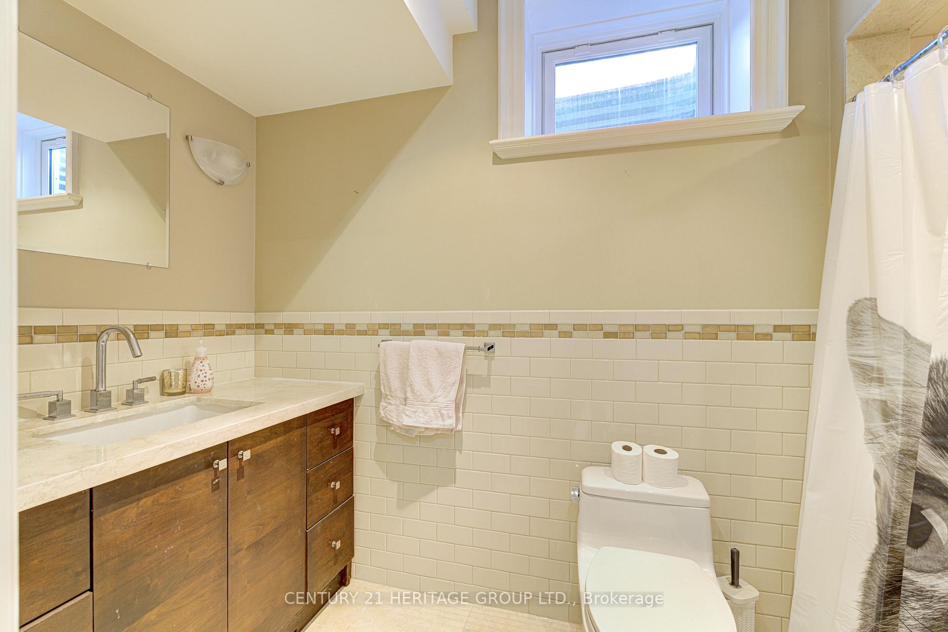 Photo 18 of 530 Vellore Woods Boulevard, Vaughan, Vellore Village — HOMEH
