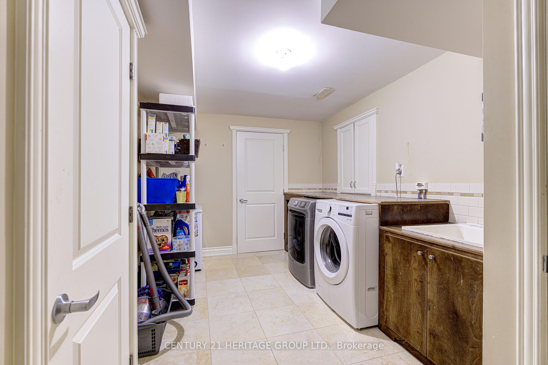 Photo 19 of 530 Vellore Woods Boulevard, Vaughan, Vellore Village — HOMEH