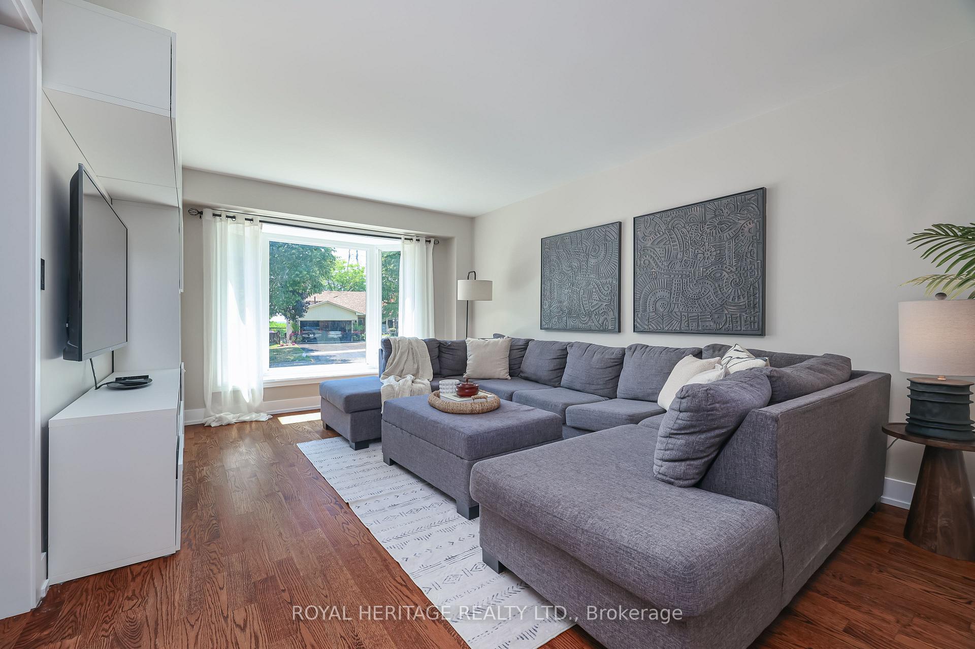 Photo 10 of 532 Powell Road, Whitby, Blue Grass Meadows — HOMEH