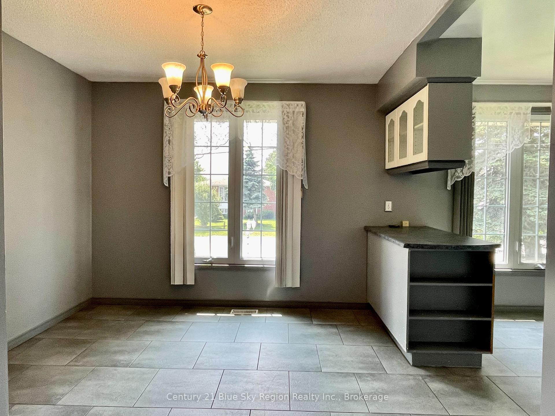 Photo 6 of 233 Salter Street, West Nipissing, Sturgeon Falls — HOMEH