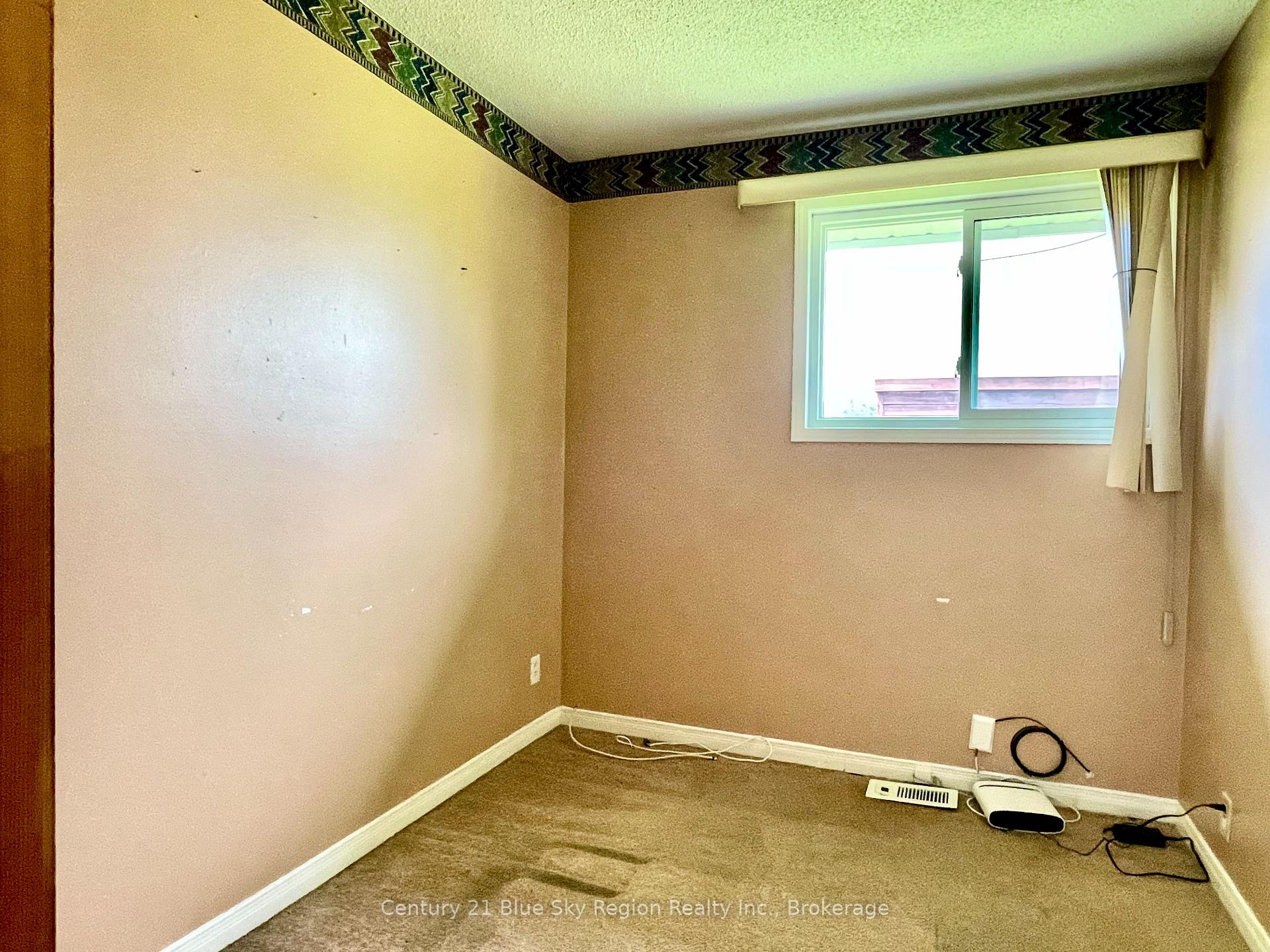 Photo 12 of 233 Salter Street, West Nipissing, Sturgeon Falls — HOMEH