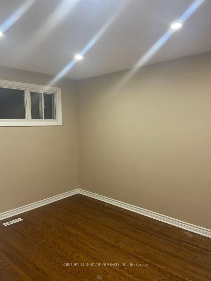 Photo 12 of 330 Rosedale Drive, Whitby, Downtown Whitby — HOMEH