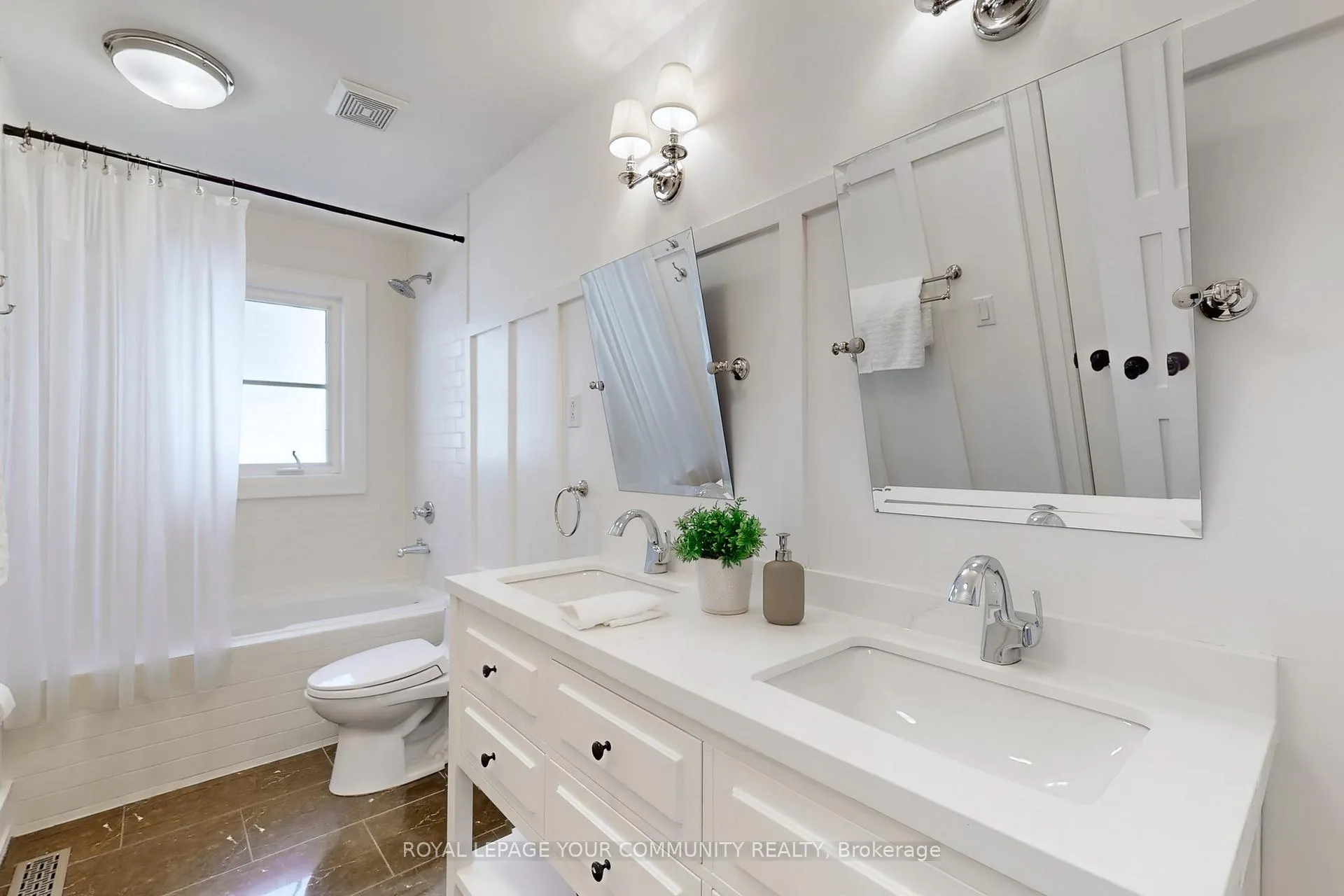Photo 38 of 166 Grandvista Crescent, Vaughan, Vellore Village — HOMEH
