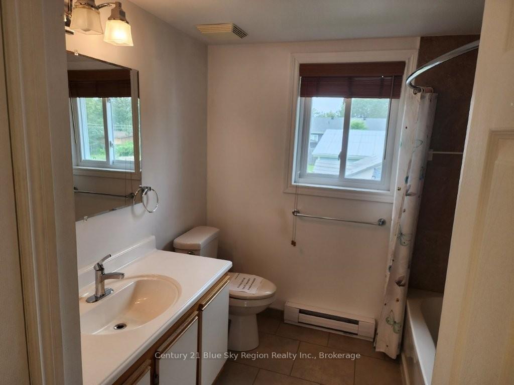 Photo 10 of 385 Ouellette Crescent S, West Nipissing, Sturgeon Falls — HOMEH