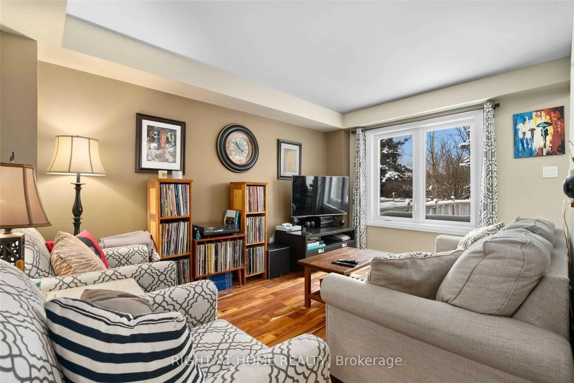 Photo 3 of 91 Brucker Road, Barrie, Holly — HOMEH