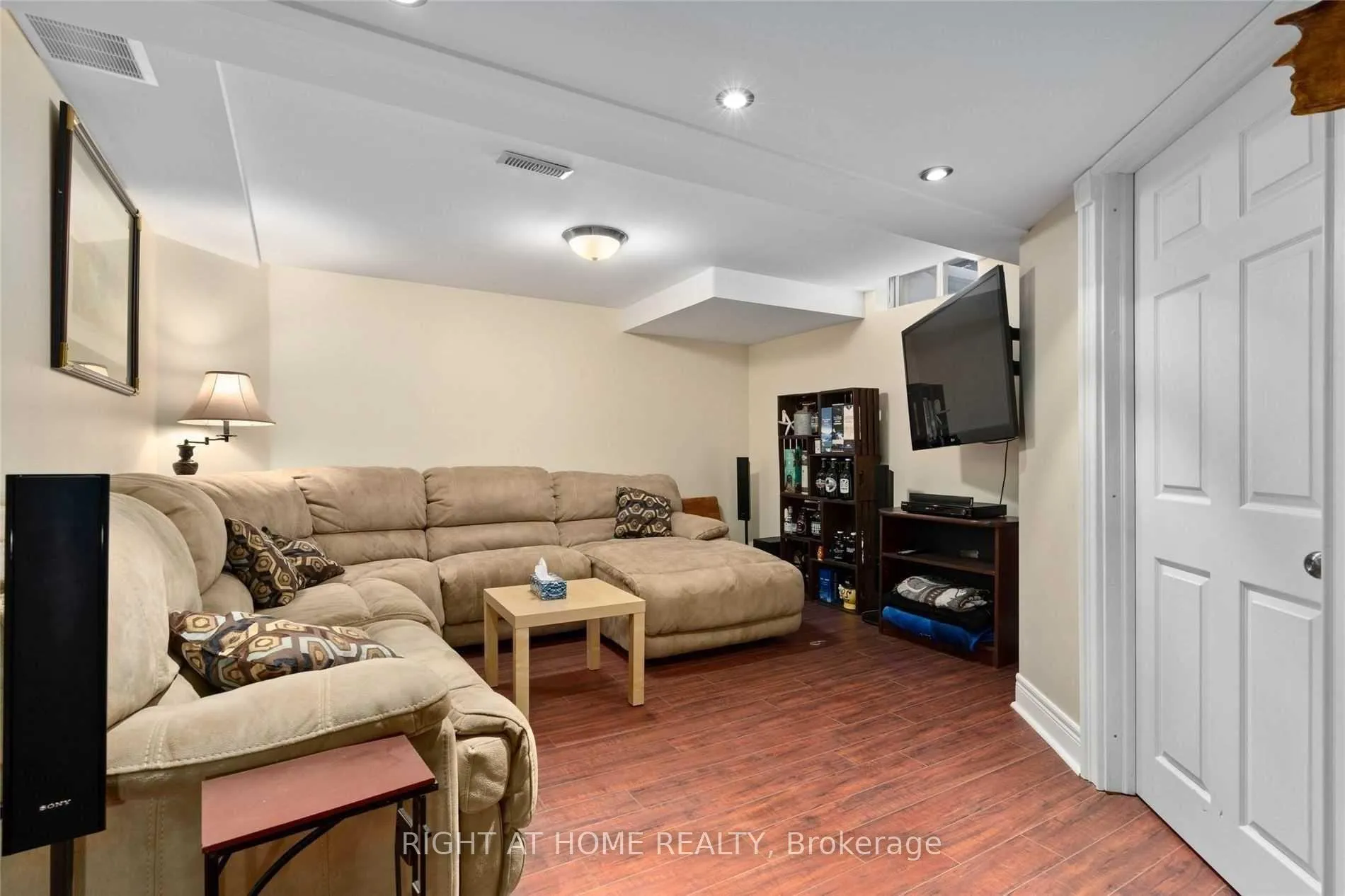 Photo 24 of 91 Brucker Road, Barrie, Holly — HOMEH