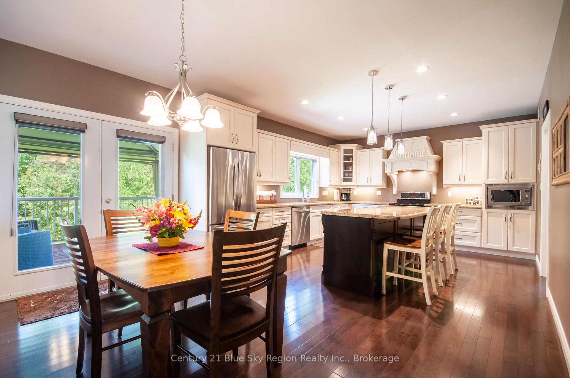 Photo 6 of 805 Evansville Drive, West Nipissing, Sturgeon Falls — HOMEH