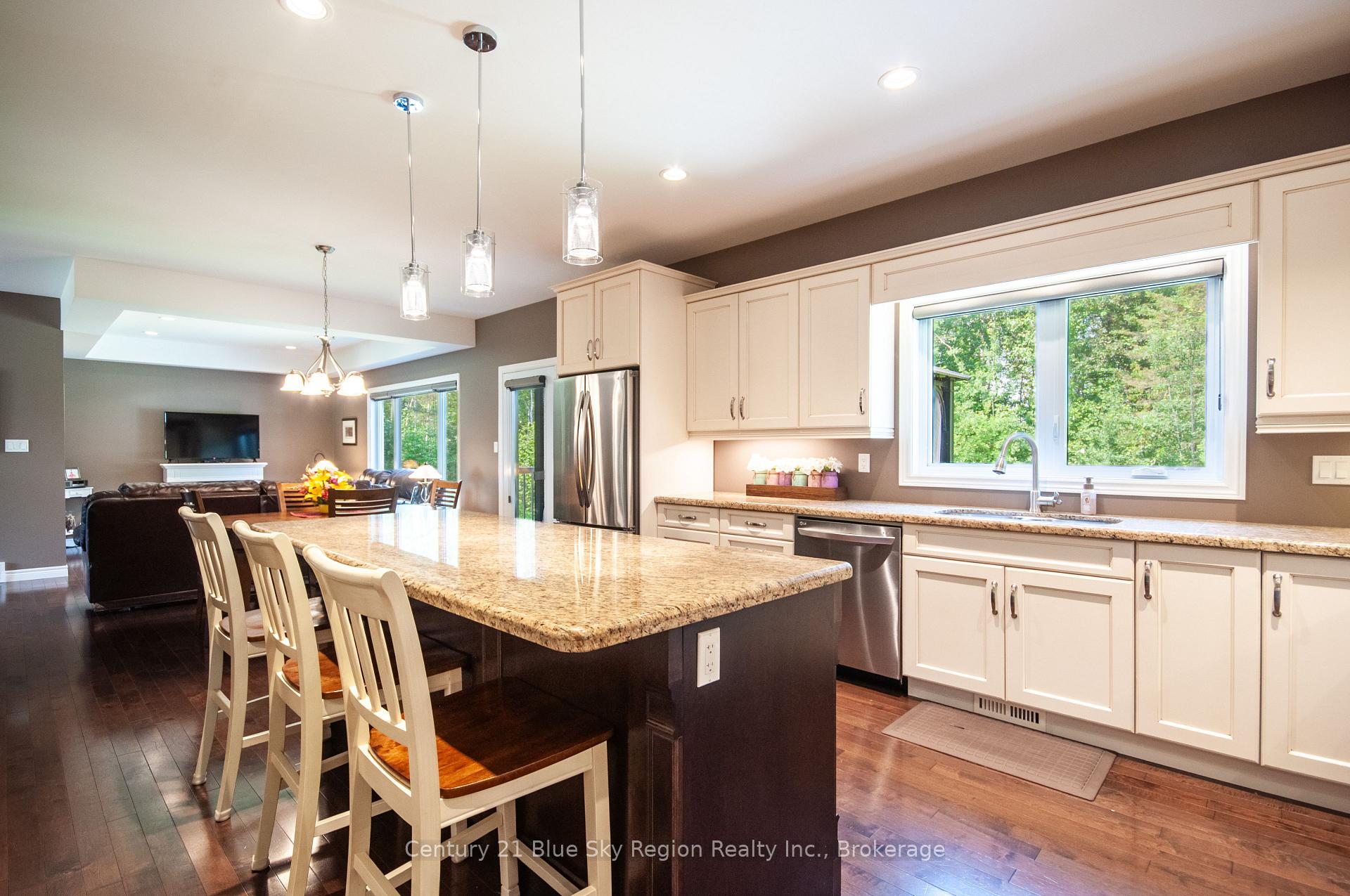 Photo 10 of 805 Evansville Drive, West Nipissing, Sturgeon Falls — HOMEH