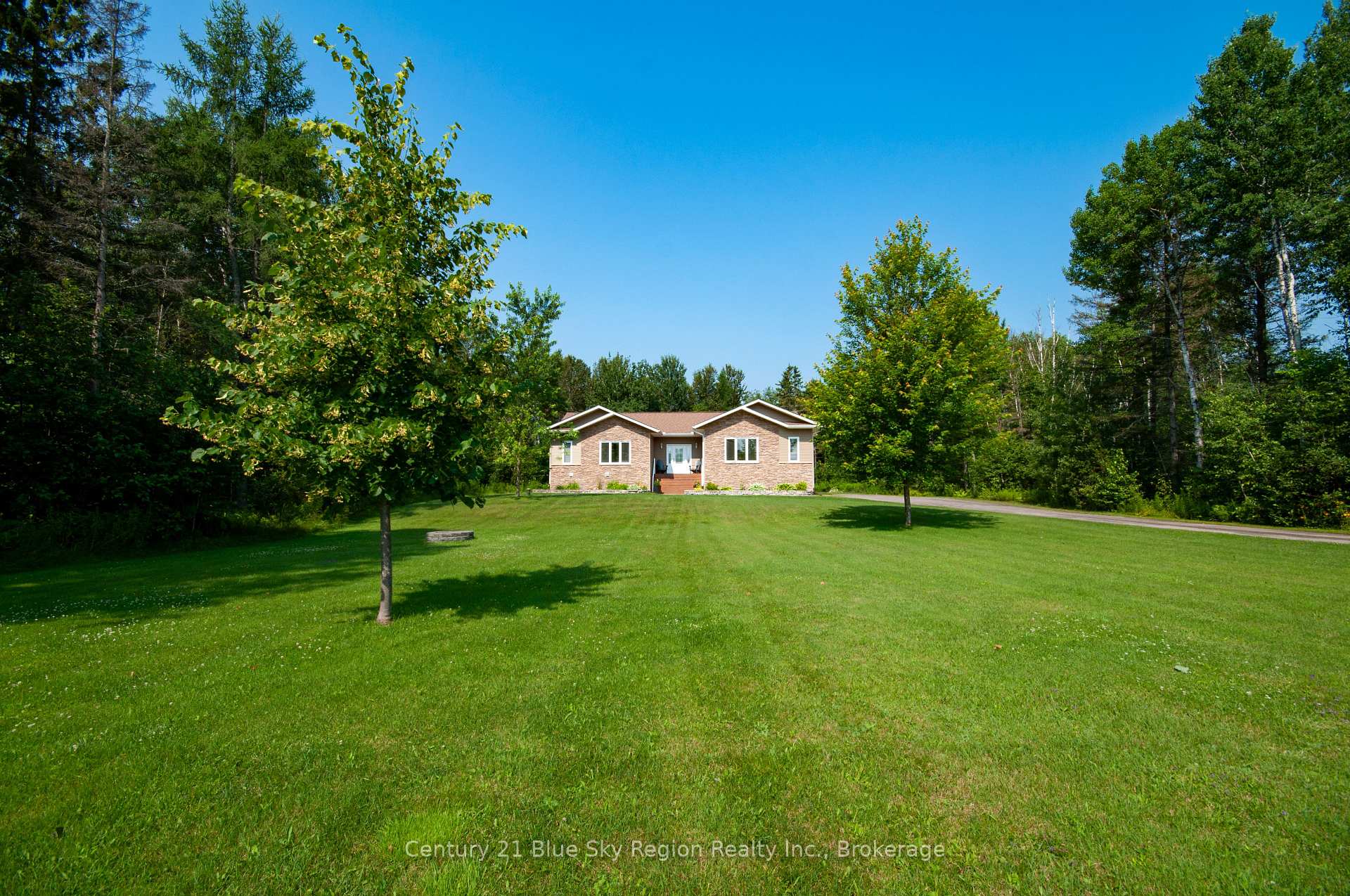 Photo 44 of 805 Evansville Drive, West Nipissing, Sturgeon Falls — HOMEH