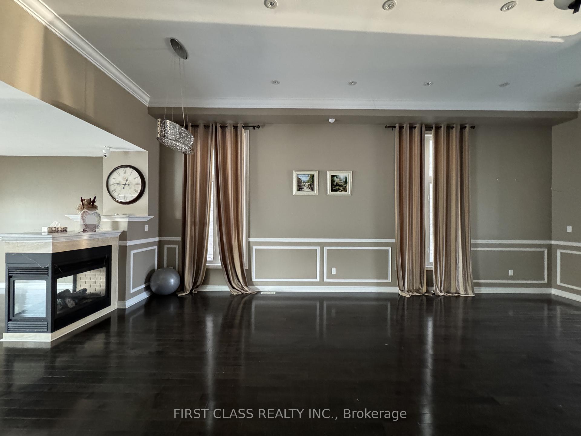 Photo 4 of 97 Jazz Drive, Vaughan, Patterson — HOMEH