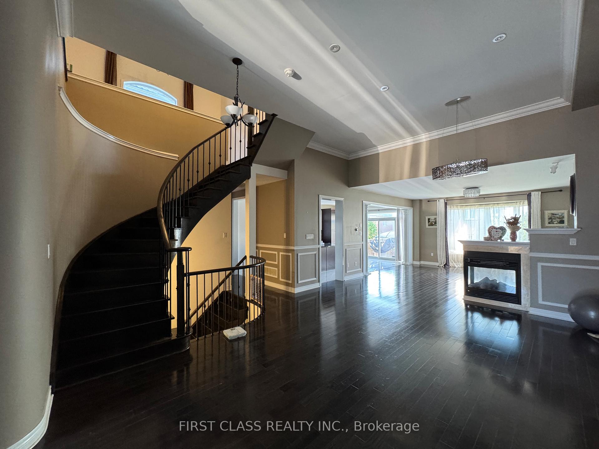 Photo 7 of 97 Jazz Drive, Vaughan, Patterson — HOMEH