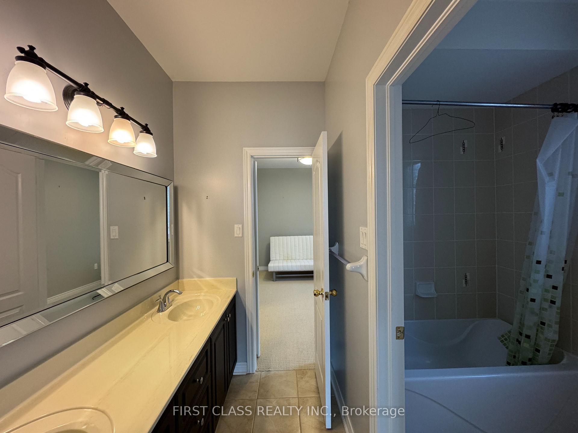 Photo 15 of 97 Jazz Drive, Vaughan, Patterson — HOMEH