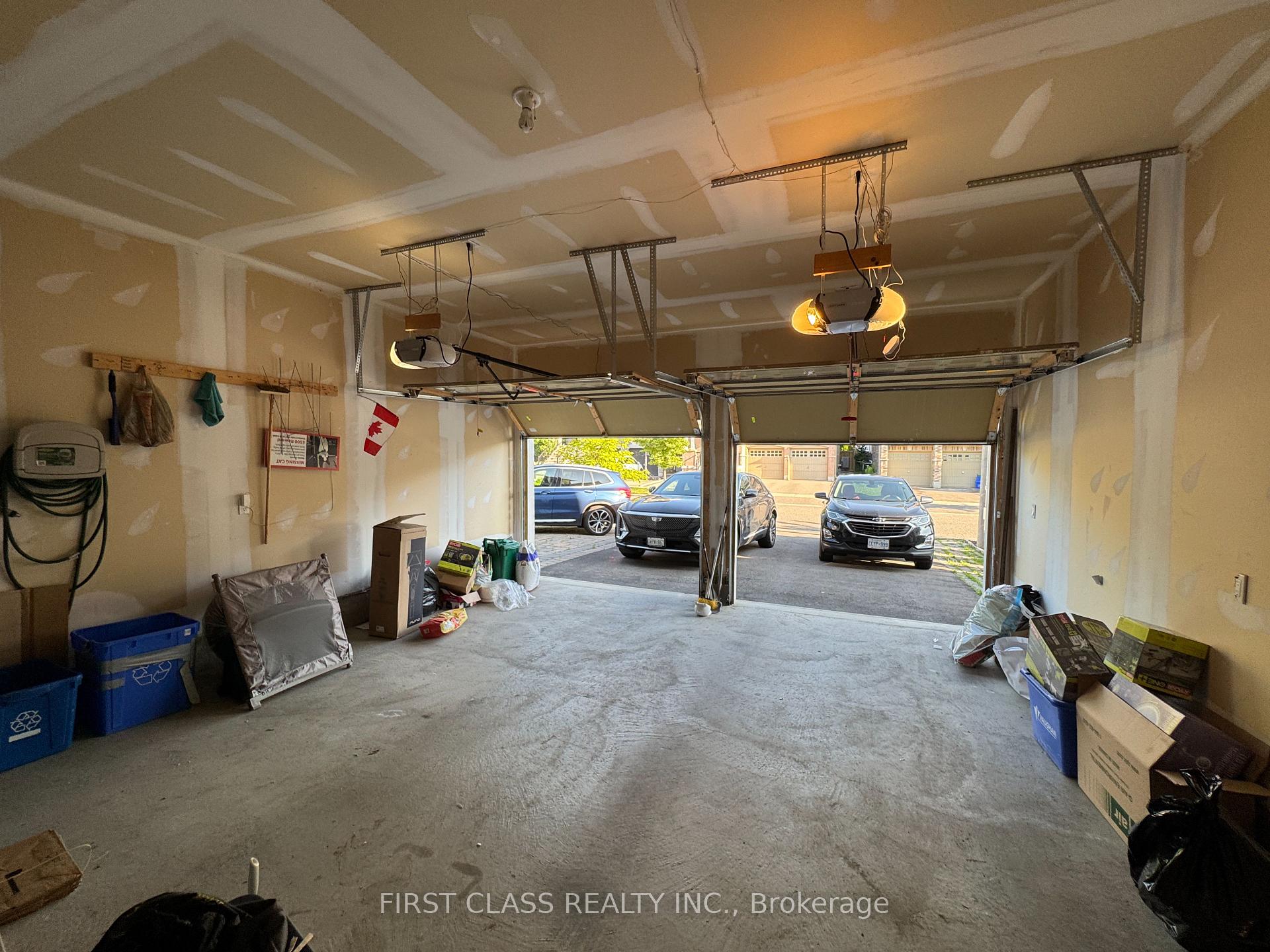 Photo 22 of 97 Jazz Drive, Vaughan, Patterson — HOMEH