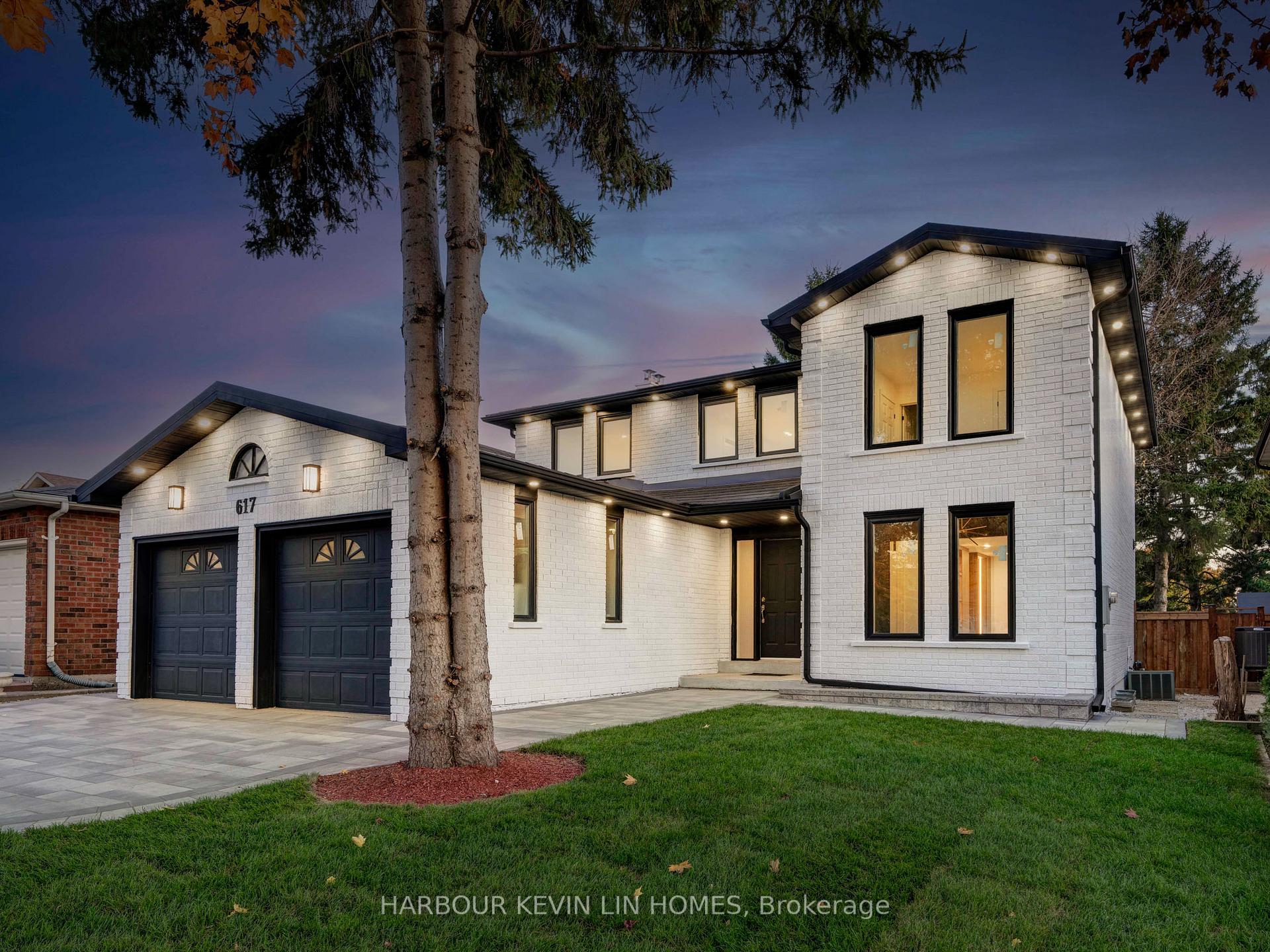 Photo 3 of 617 Chancellor Drive, Vaughan, East Woodbridge — HOMEH