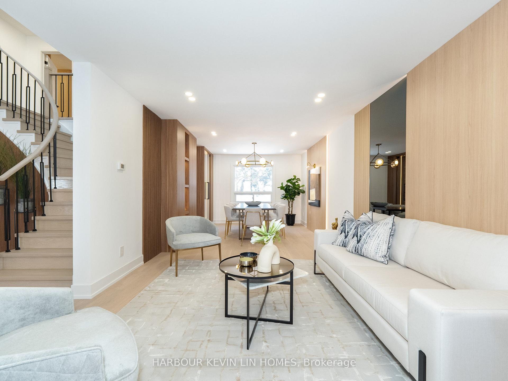 Photo 9 of 617 Chancellor Drive, Vaughan, East Woodbridge — HOMEH