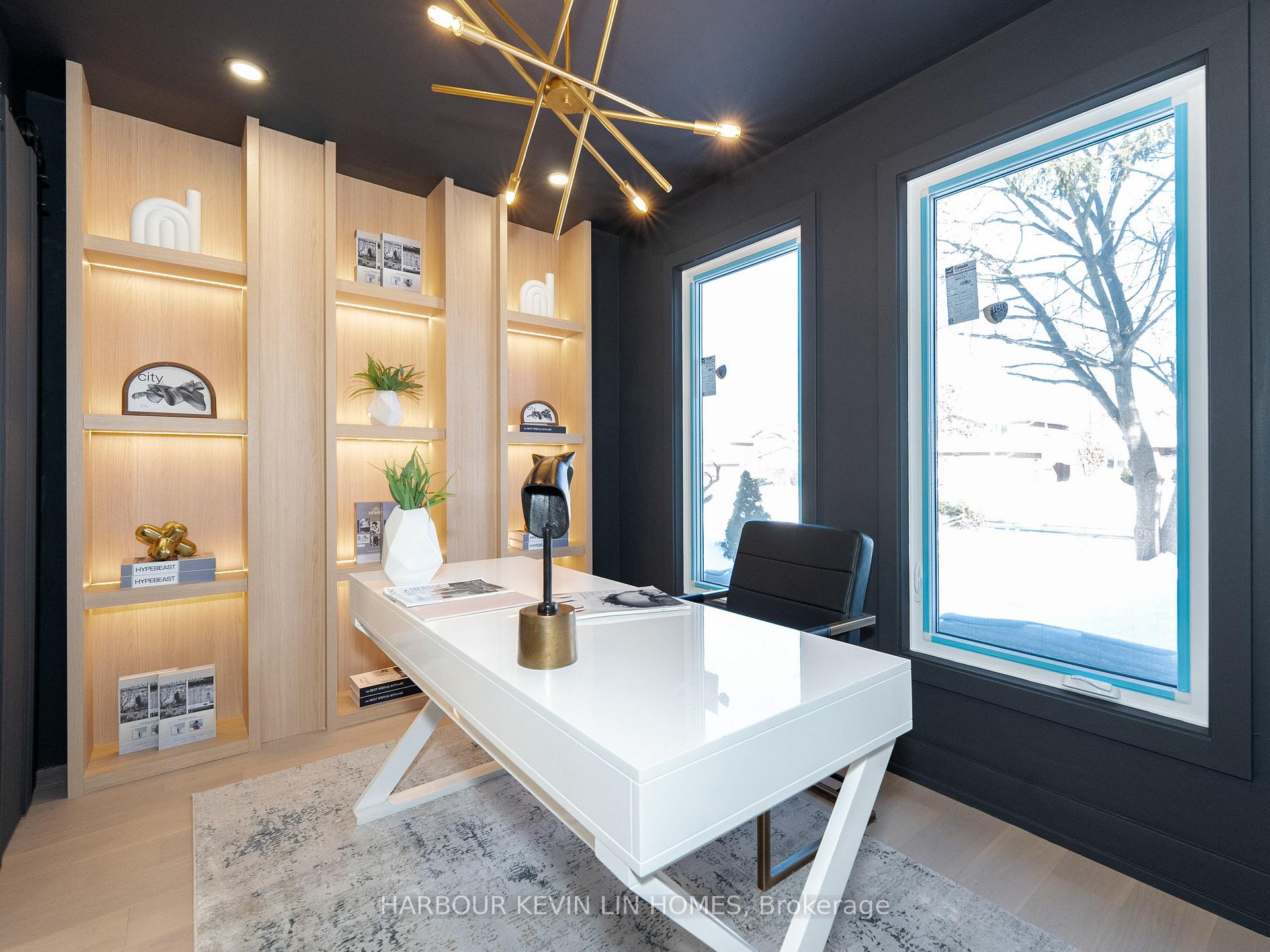 Photo 11 of 617 Chancellor Drive, Vaughan, East Woodbridge — HOMEH