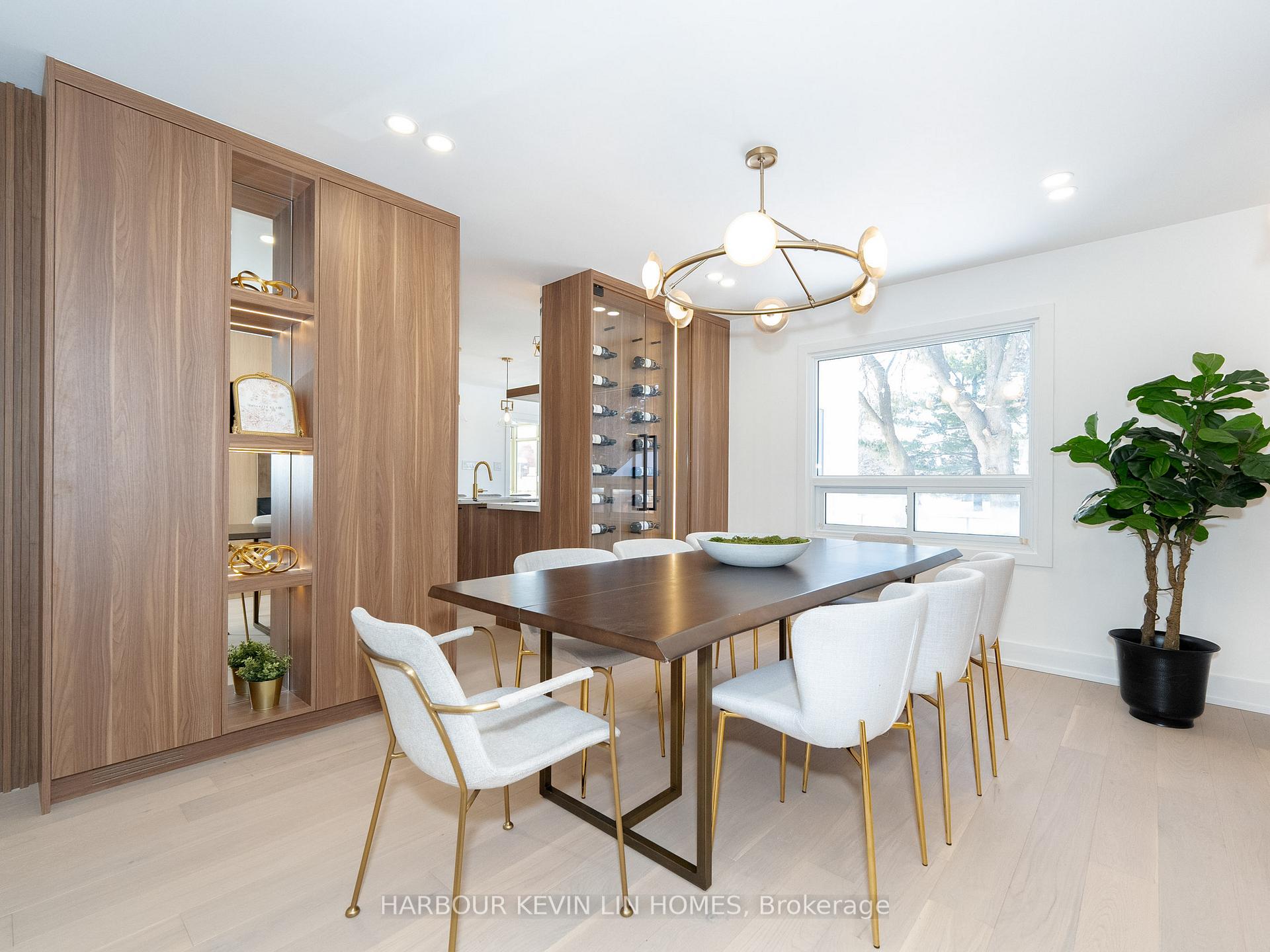 Photo 13 of 617 Chancellor Drive, Vaughan, East Woodbridge — HOMEH
