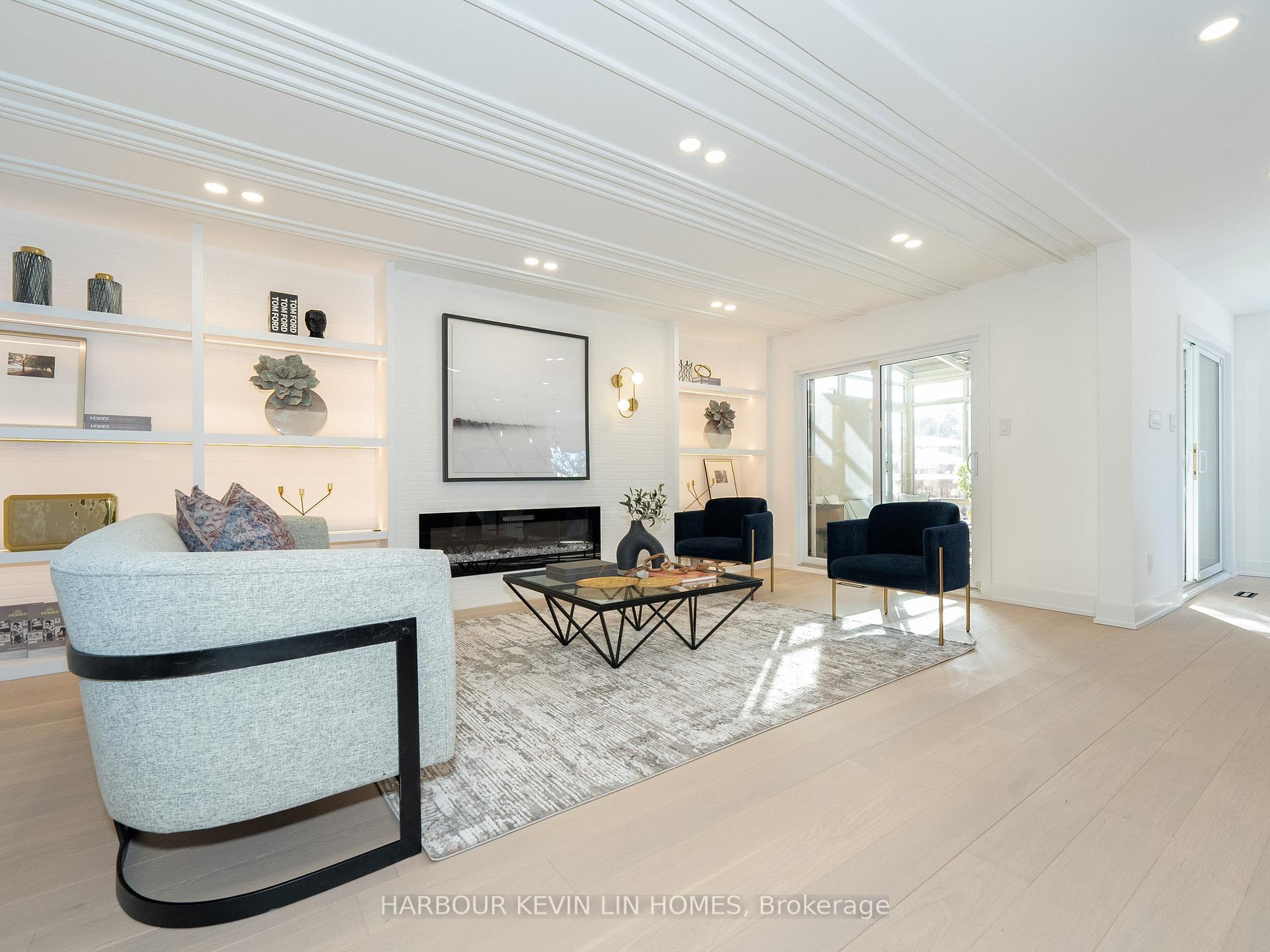 Photo 15 of 617 Chancellor Drive, Vaughan, East Woodbridge — HOMEH