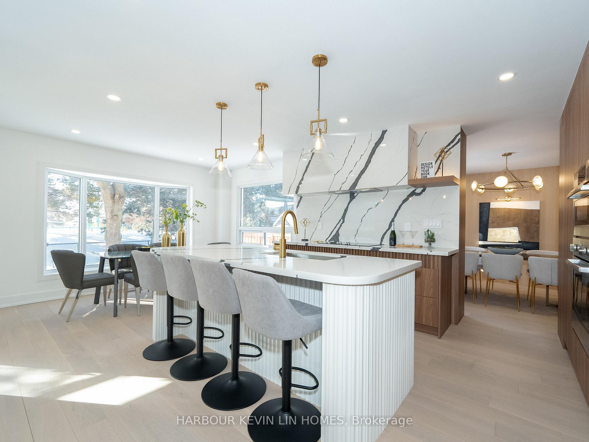 Photo 18 of 617 Chancellor Drive, Vaughan, East Woodbridge — HOMEH