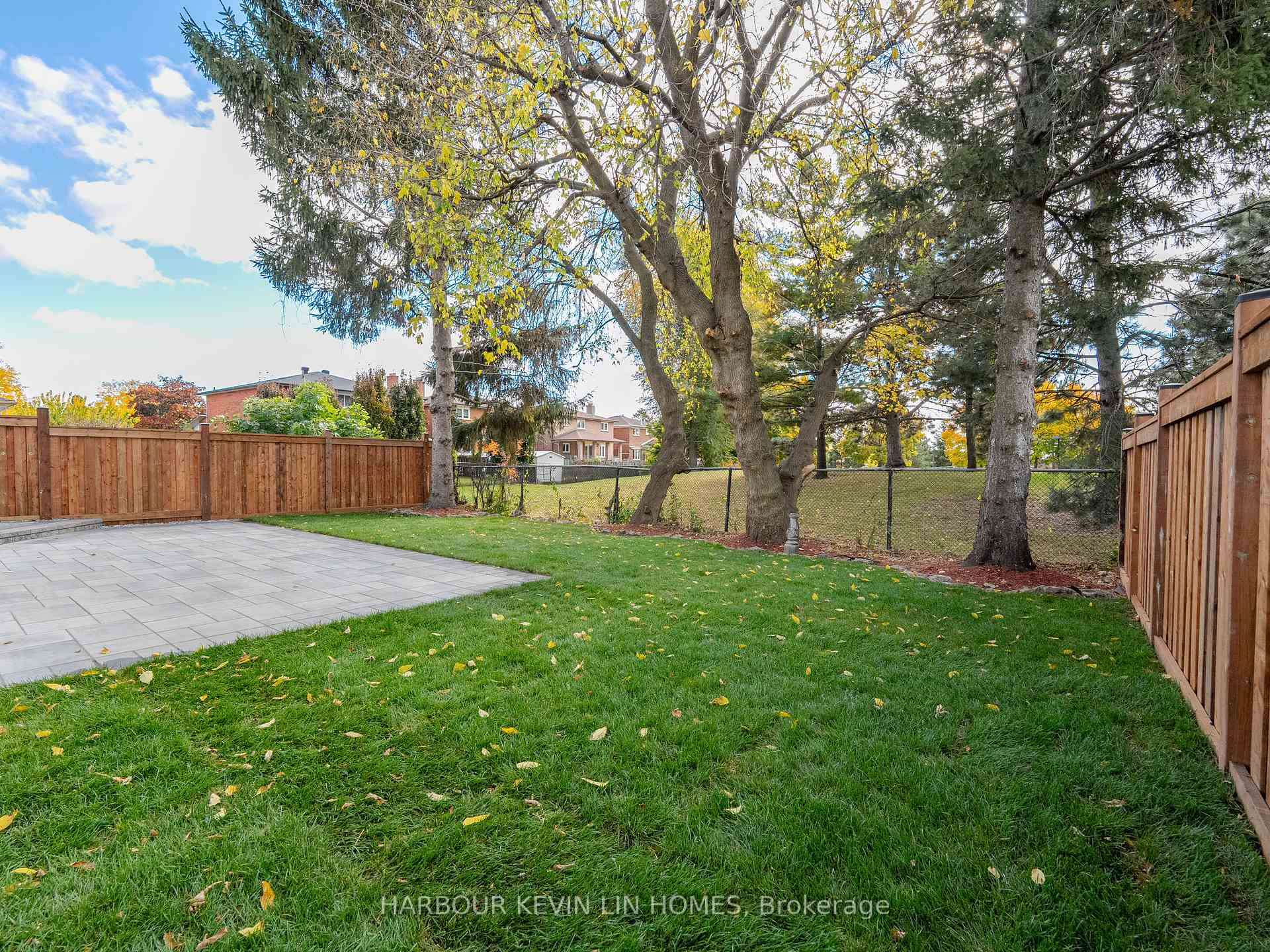 Photo 46 of 617 Chancellor Drive, Vaughan, East Woodbridge — HOMEH