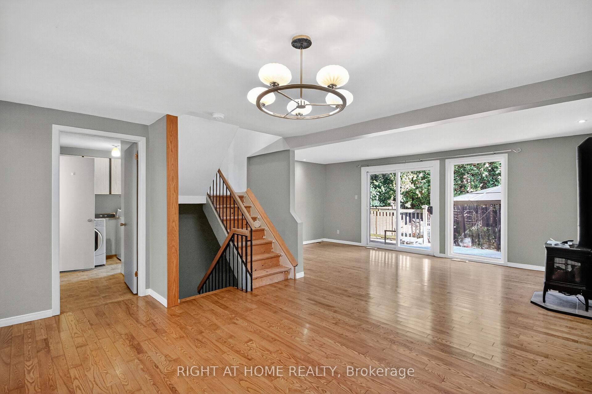 Photo 16 of 90 Sherway Drive, Ottawa, Barrhaven - Pheasant Run — HOMEH