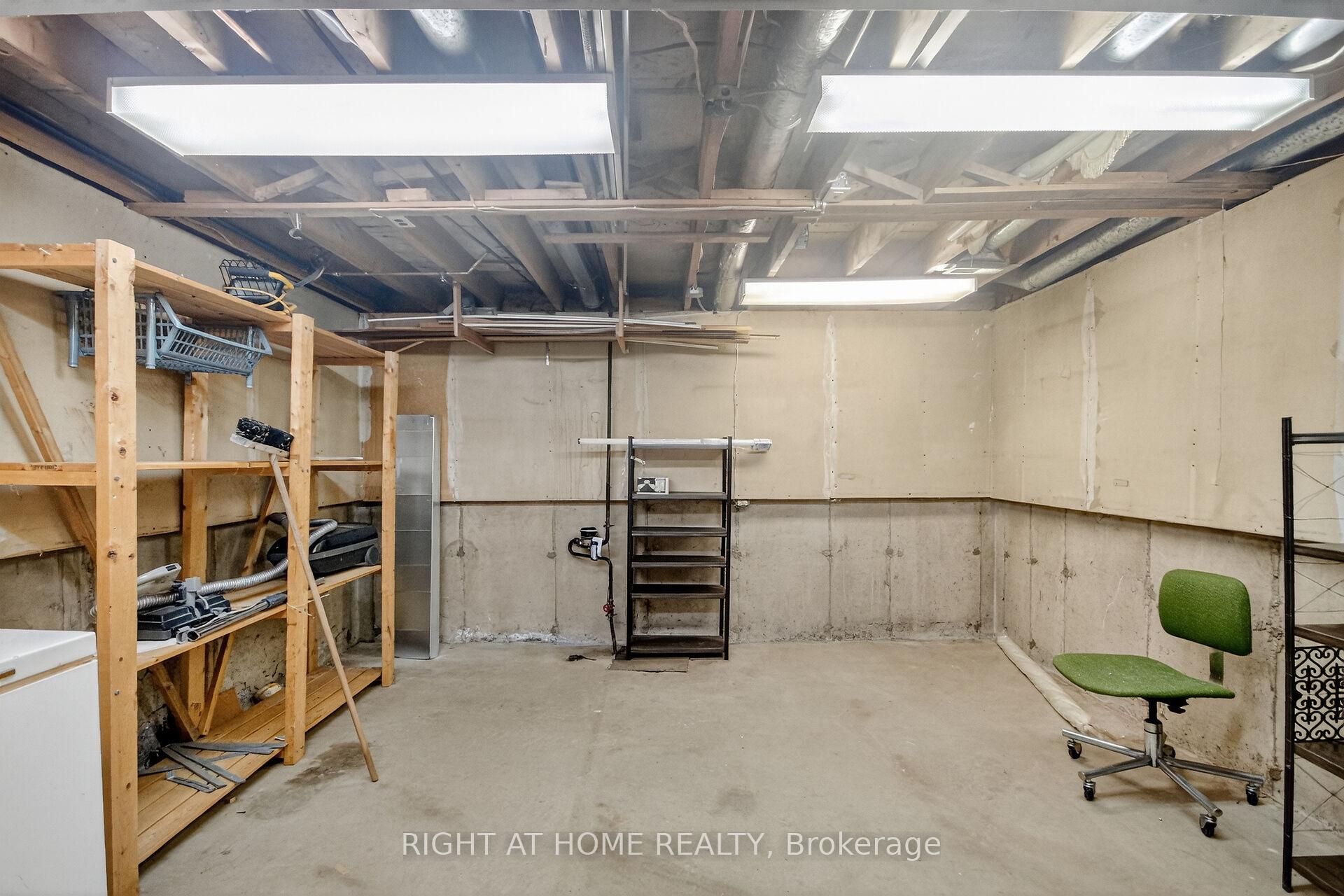 Photo 24 of 90 Sherway Drive, Ottawa, Barrhaven - Pheasant Run — HOMEH