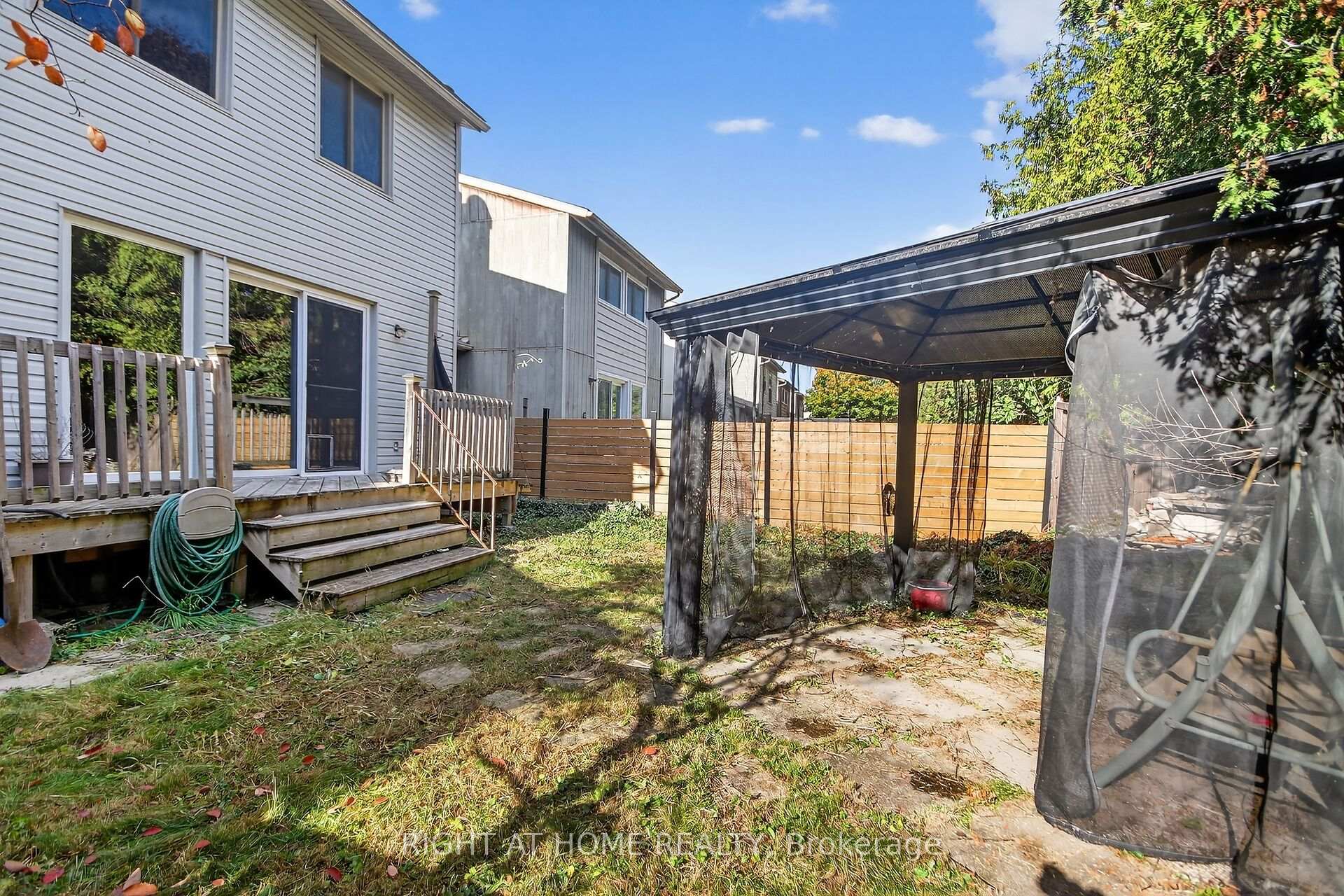 Photo 29 of 90 Sherway Drive, Ottawa, Barrhaven - Pheasant Run — HOMEH