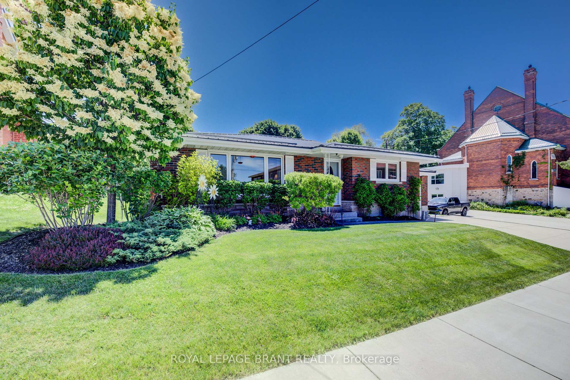 Photo 2 of 49 3rd Street S, Arran-Elderslie — HOMEH