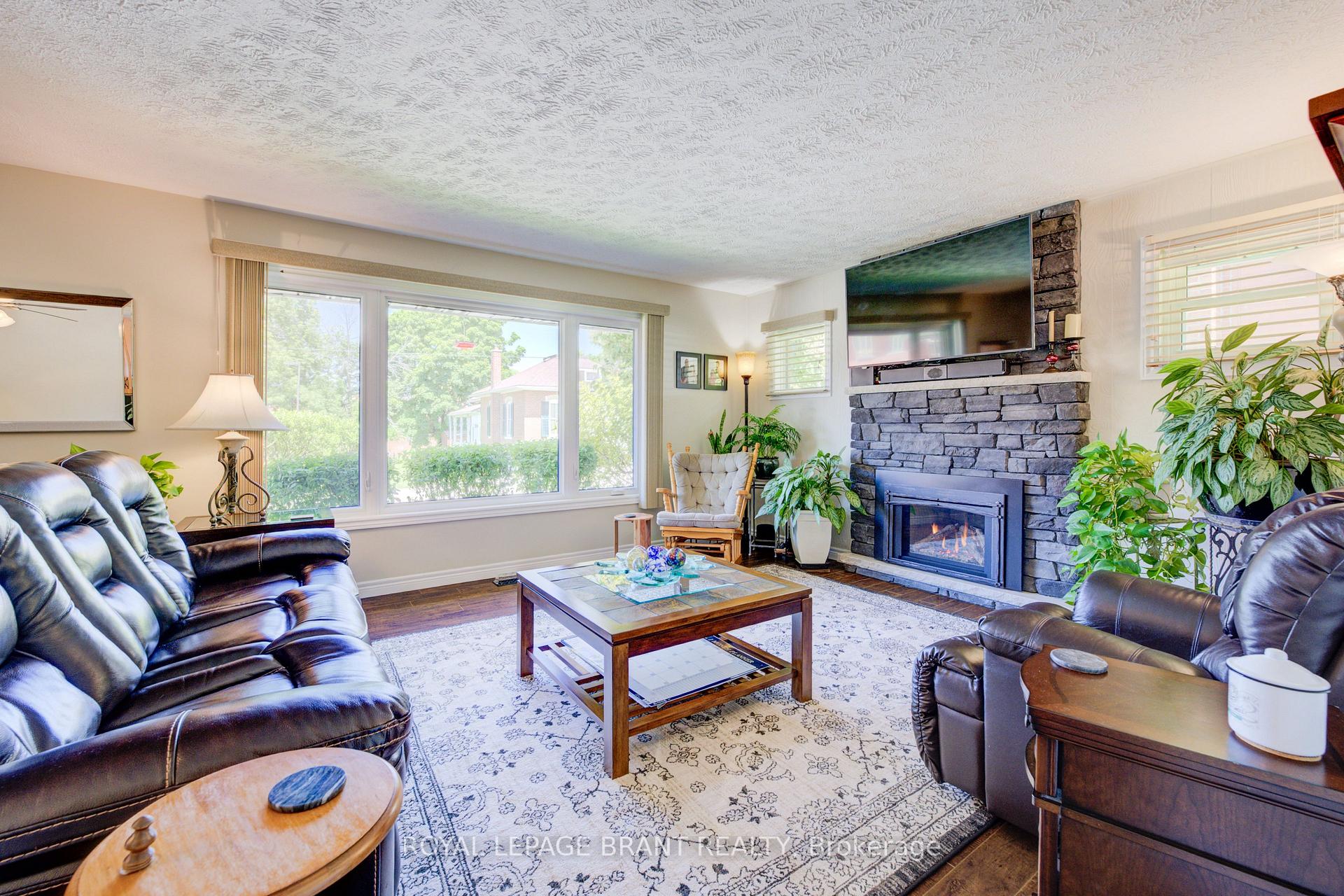 Photo 6 of 49 3rd Street S, Arran-Elderslie — HOMEH
