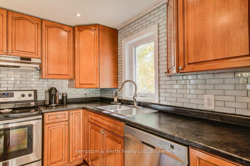 Photo 12 of 53 Maddison Street E, West Perth, Monkton — HOMEH