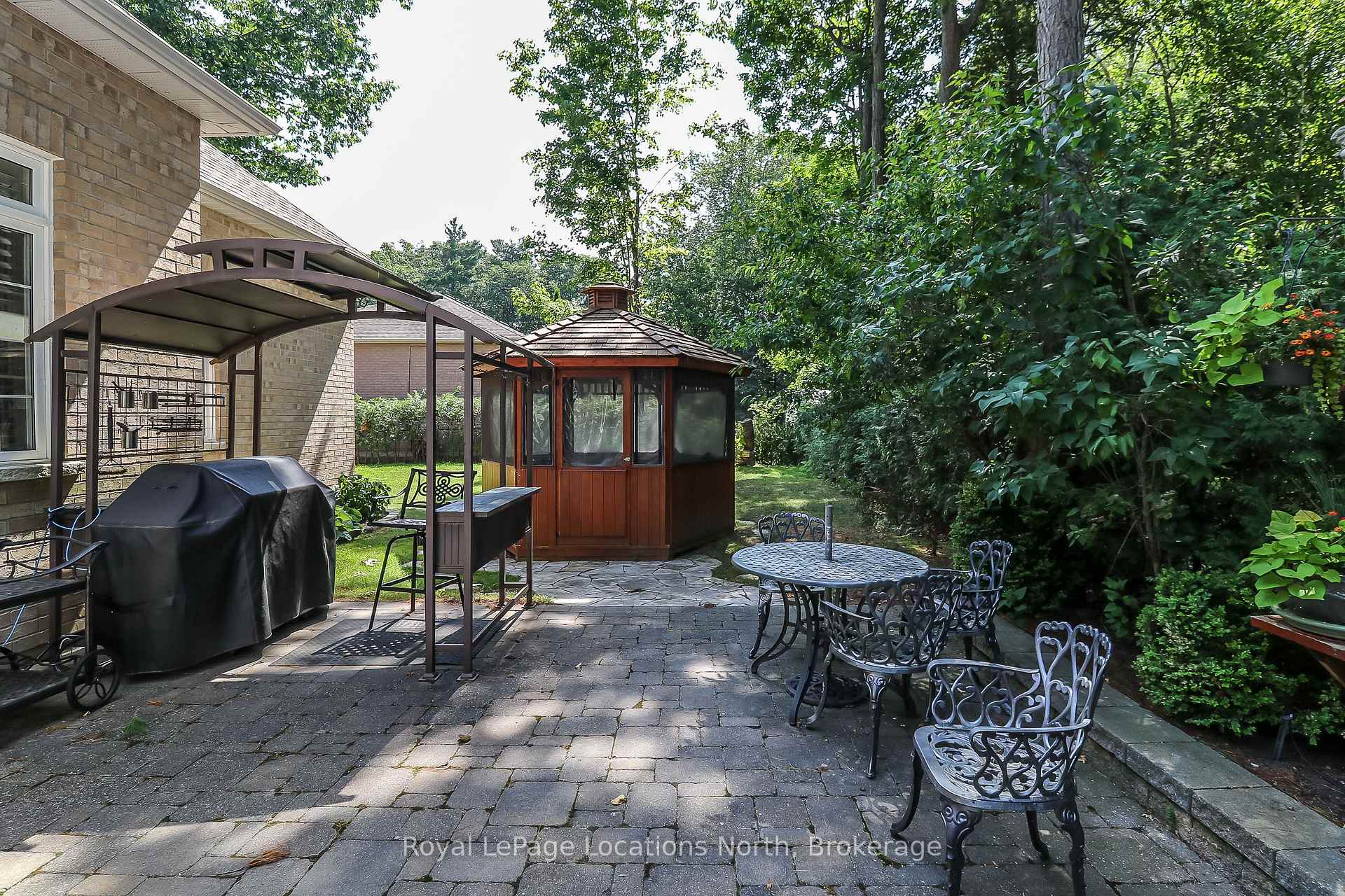 Photo 7 of 15 Downer Crescent, Wasaga Beach — HOMEH