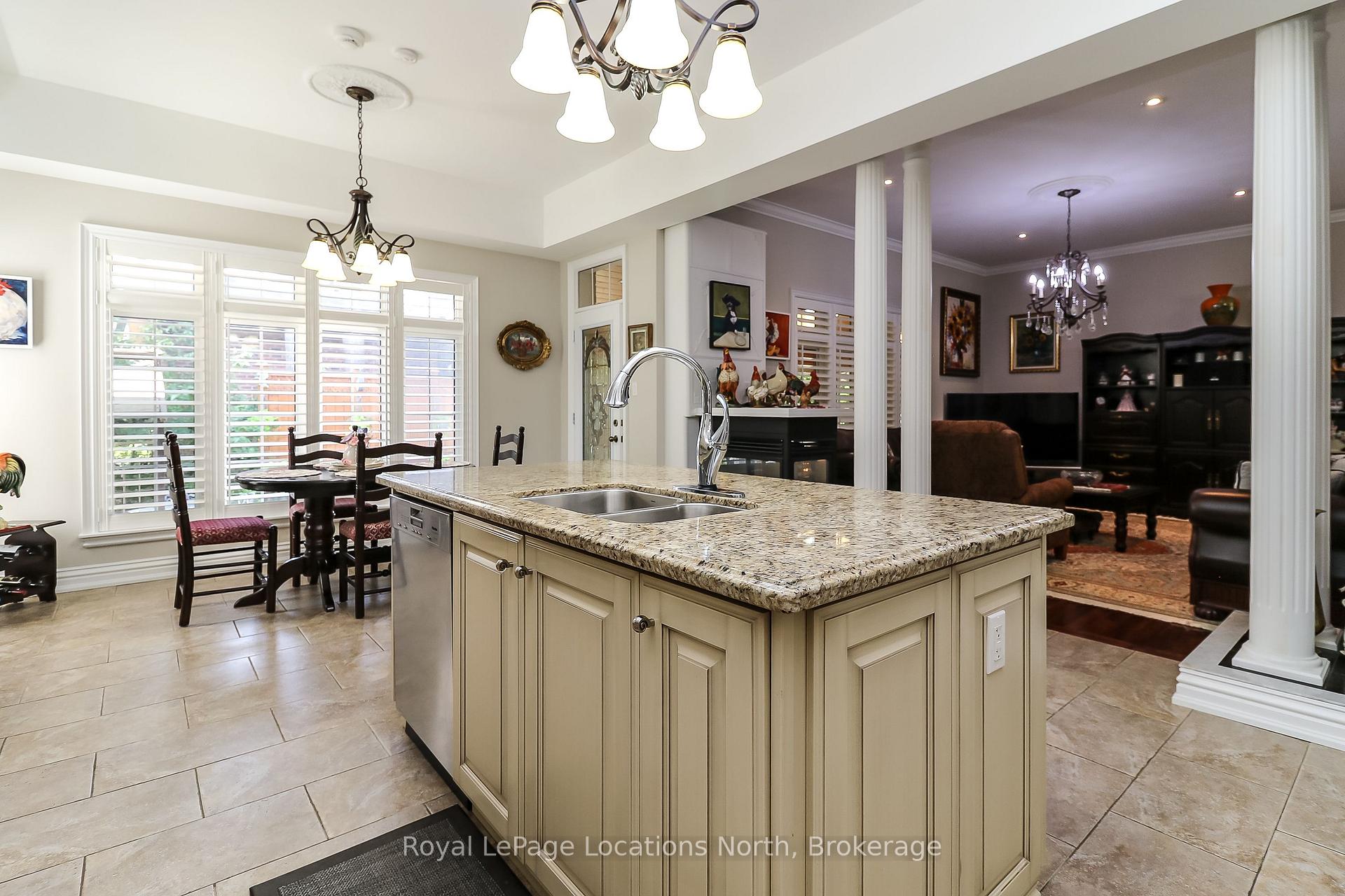Photo 21 of 15 Downer Crescent, Wasaga Beach — HOMEH